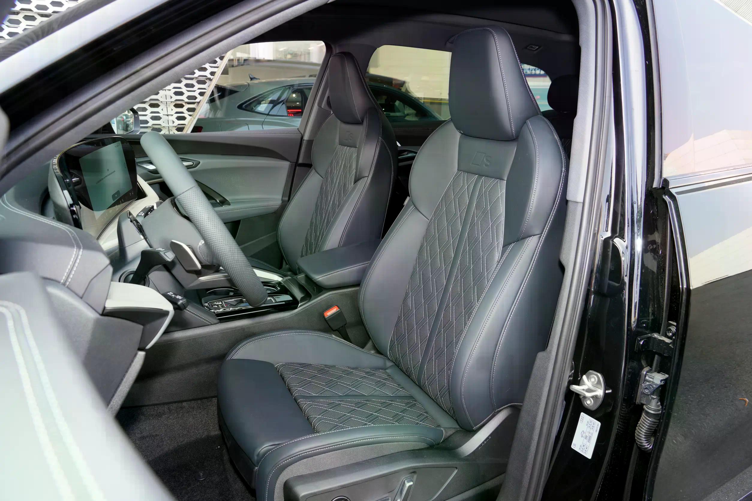 Audi Q5L MAX: купить под заказ из Киргизии