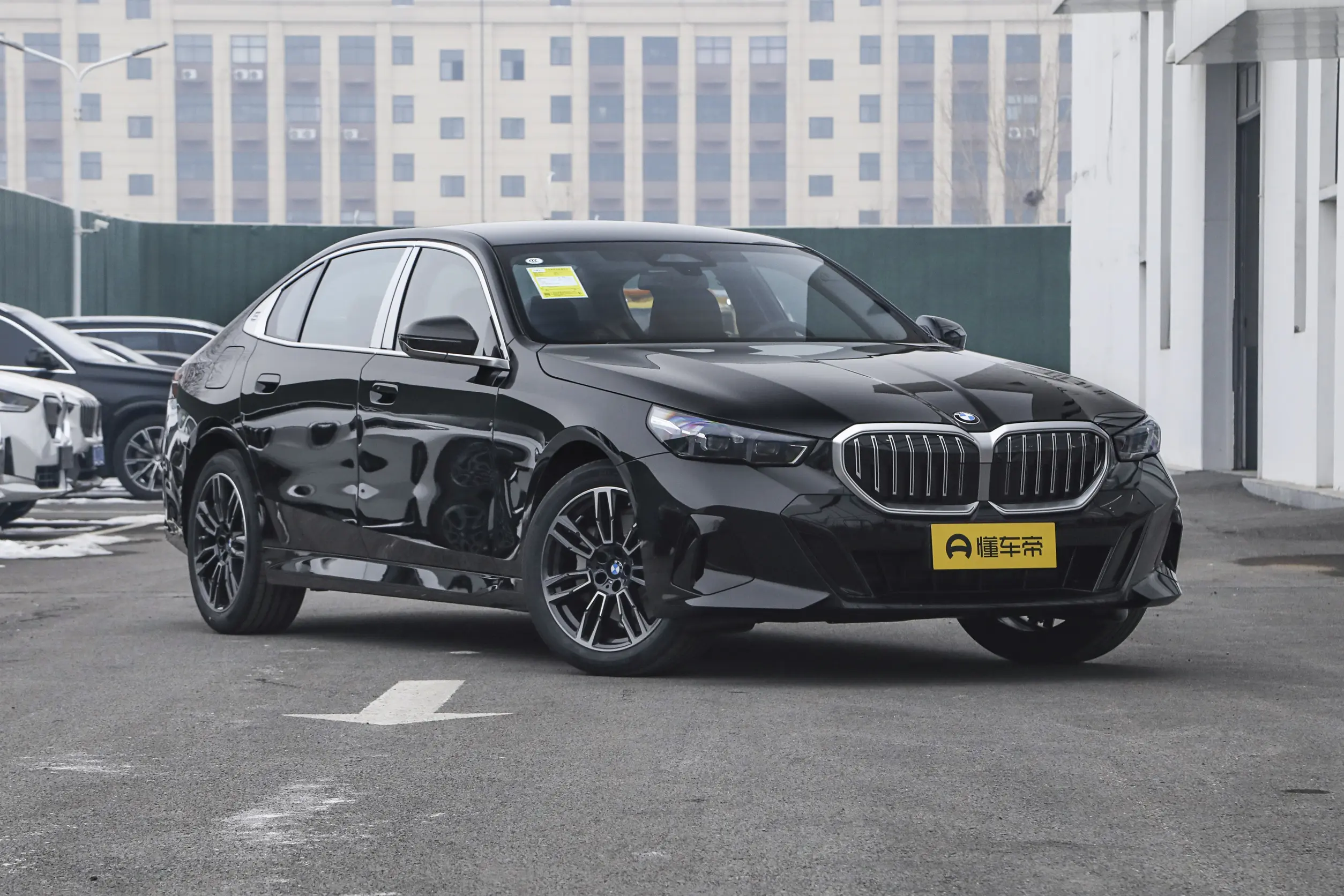 BMW 5 Series L (китайская сборка): купить под заказ из Китая