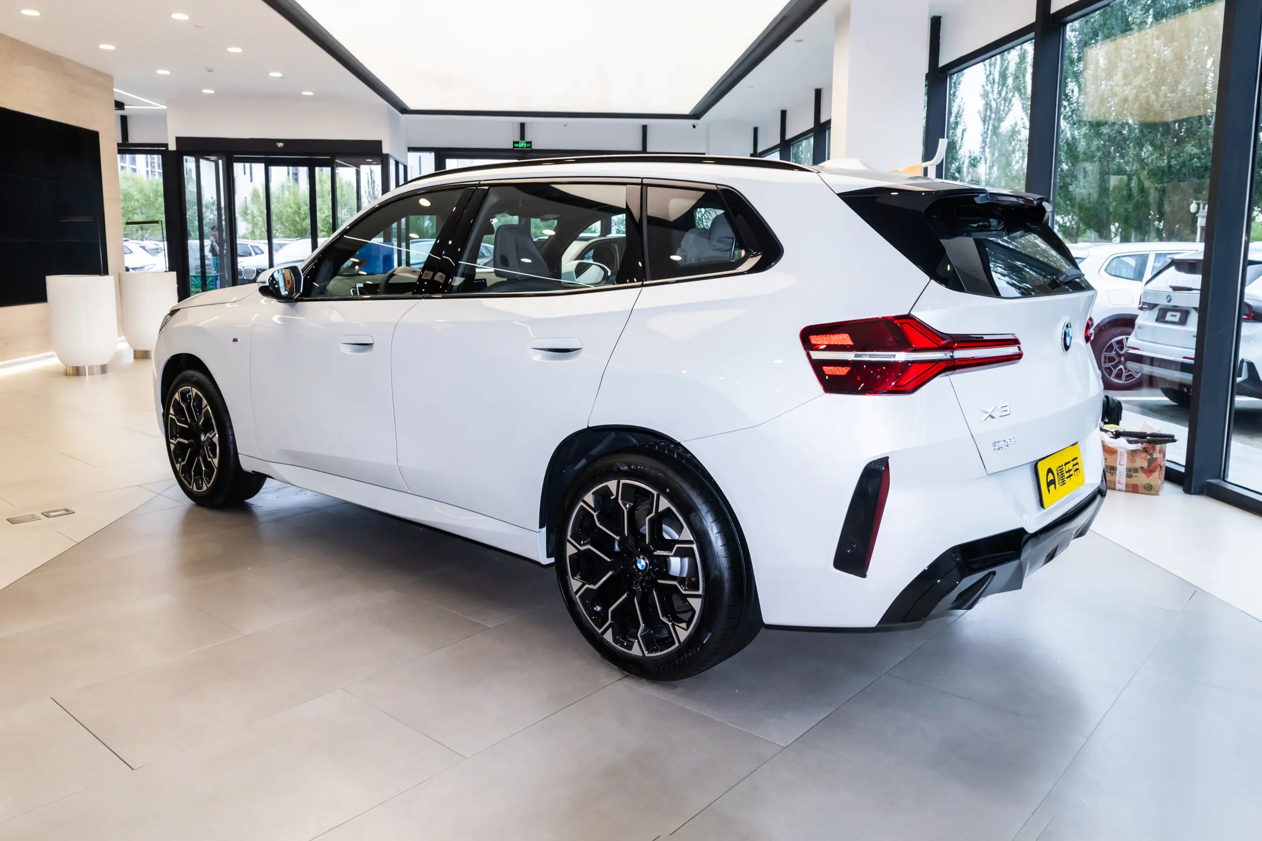 BMW X3 L (китайская сборка): купить под заказ из Китая