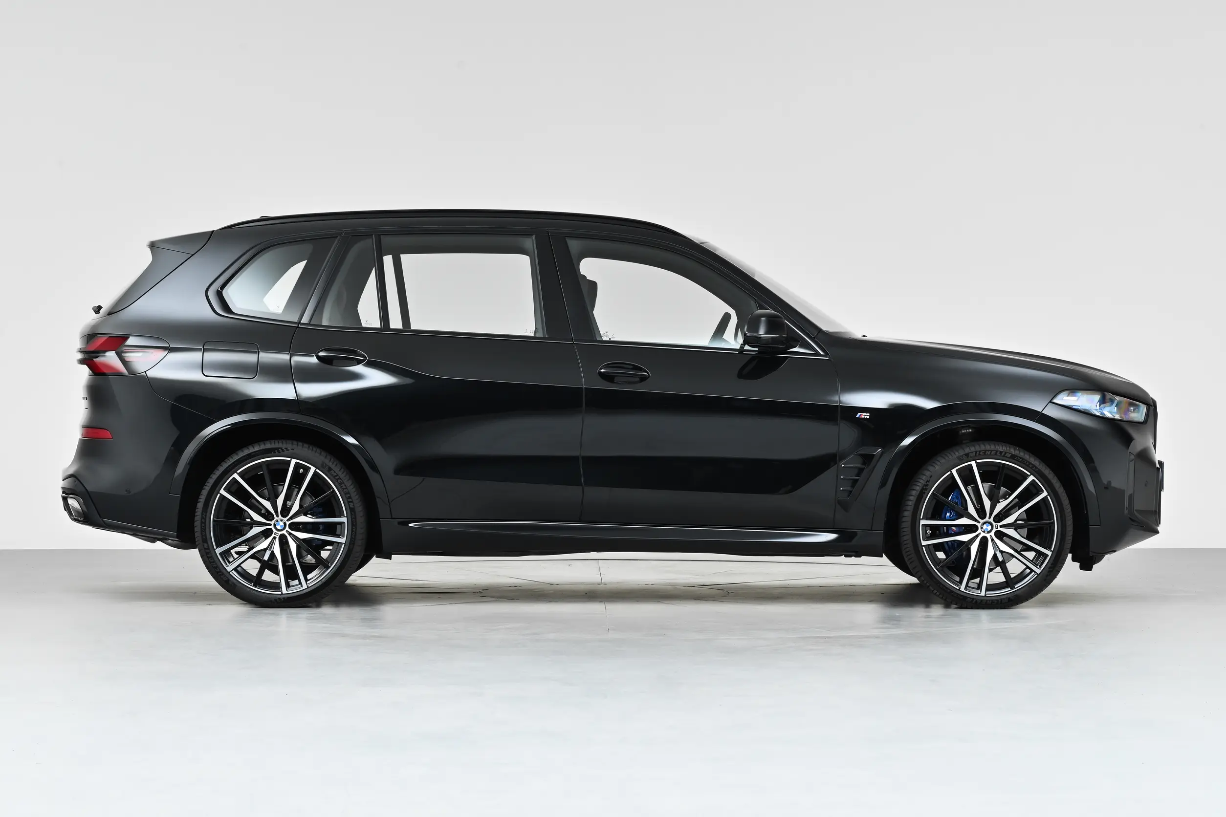 BMW X5 L (китайская сборка): купить под заказ из Китая