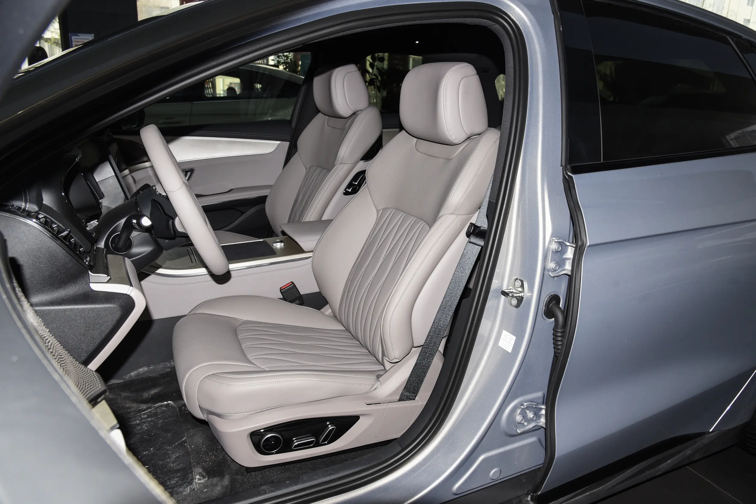 BYD Han: купить под заказ из Китая