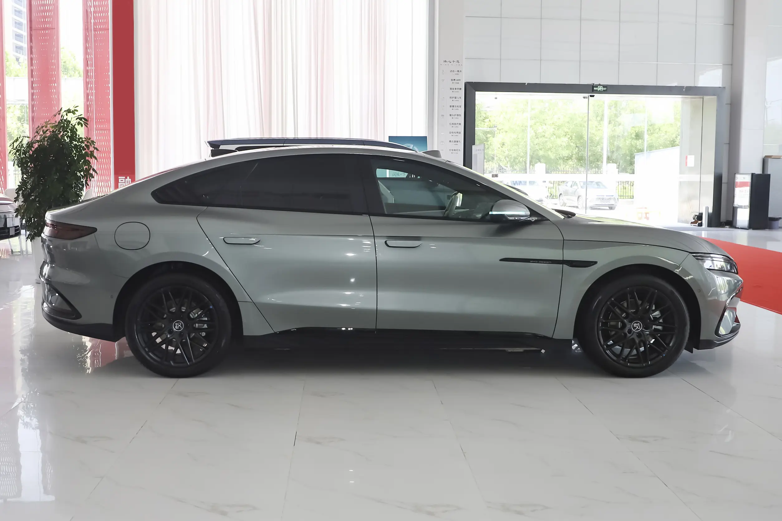 BYD Han: купить под заказ из Китая