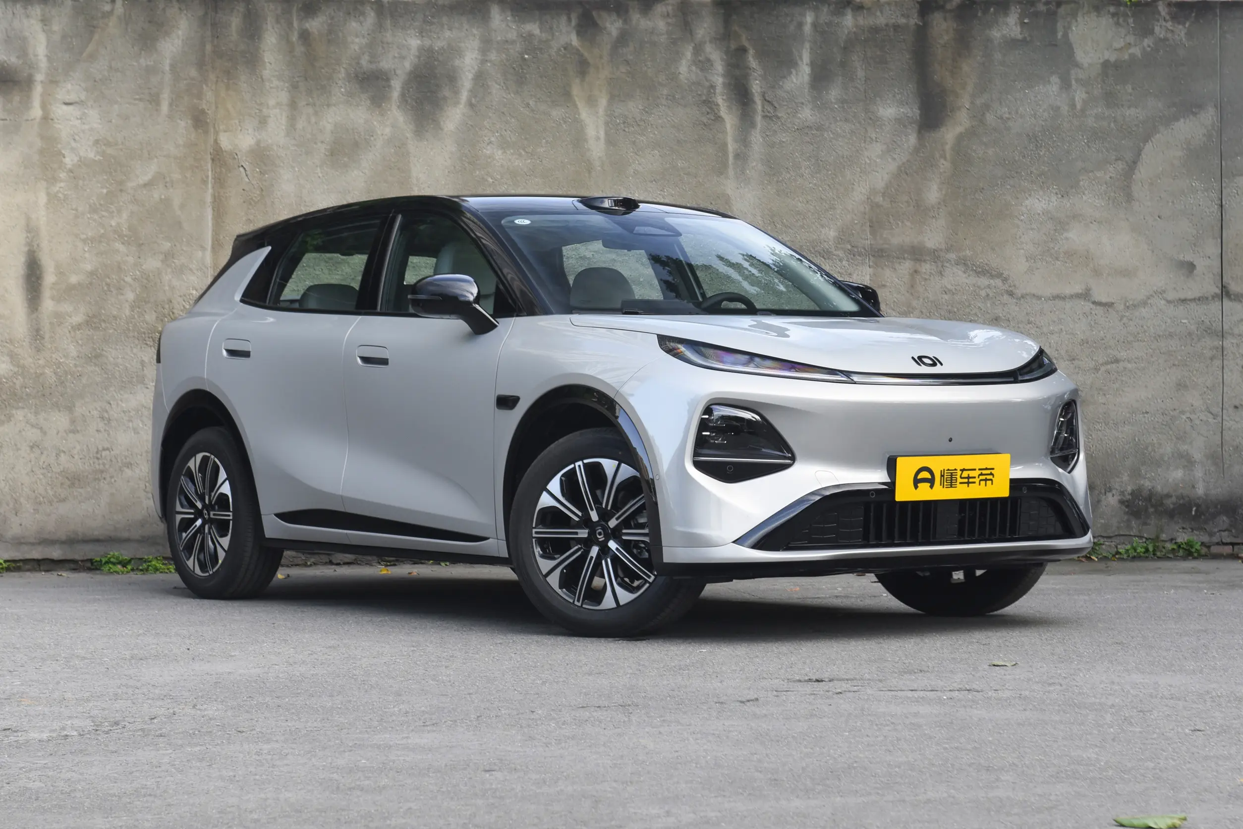 Changan Qiyuan Q05: купить под заказ из Китая