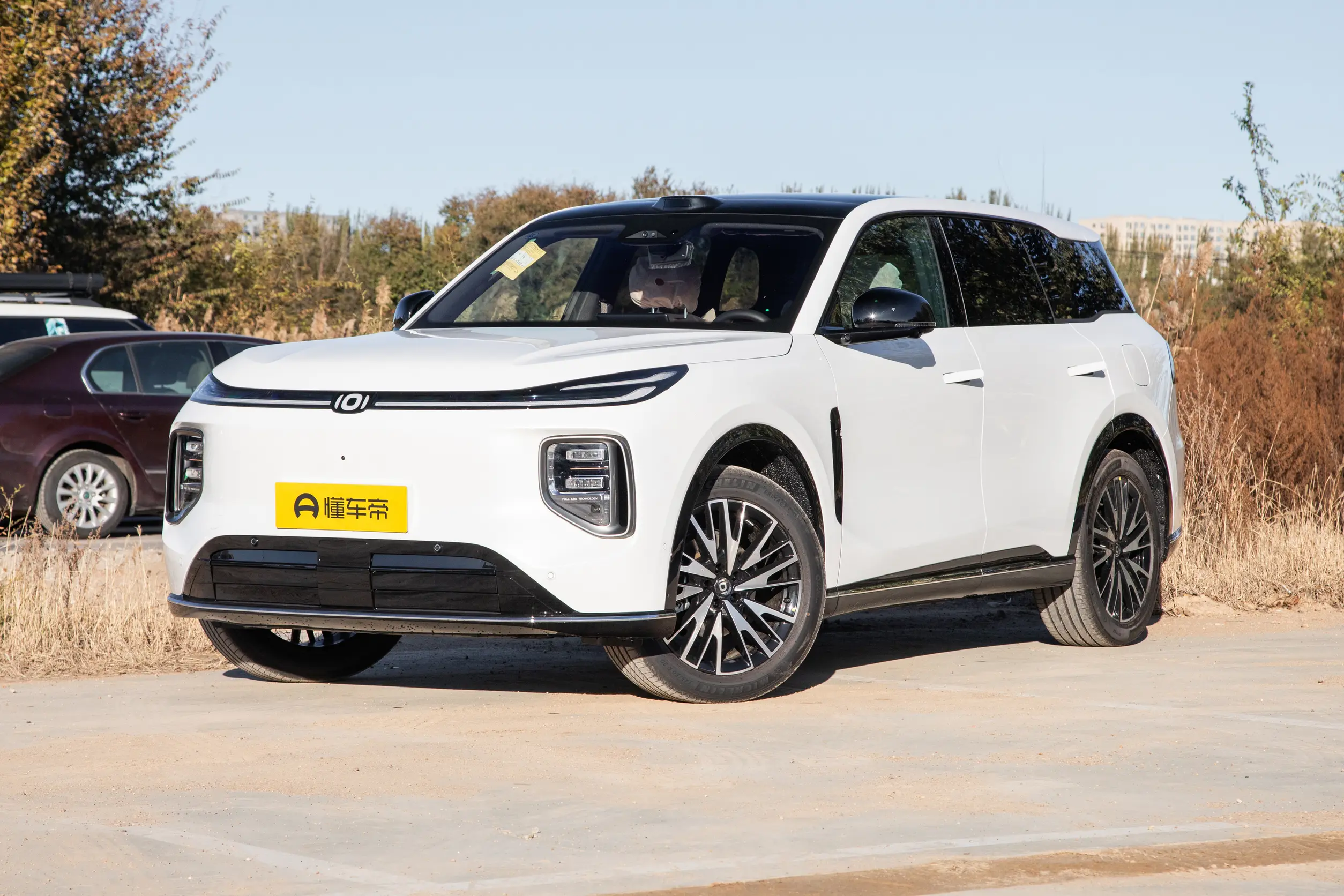 Changan Qiyuan Q07: купить под заказ из Китая