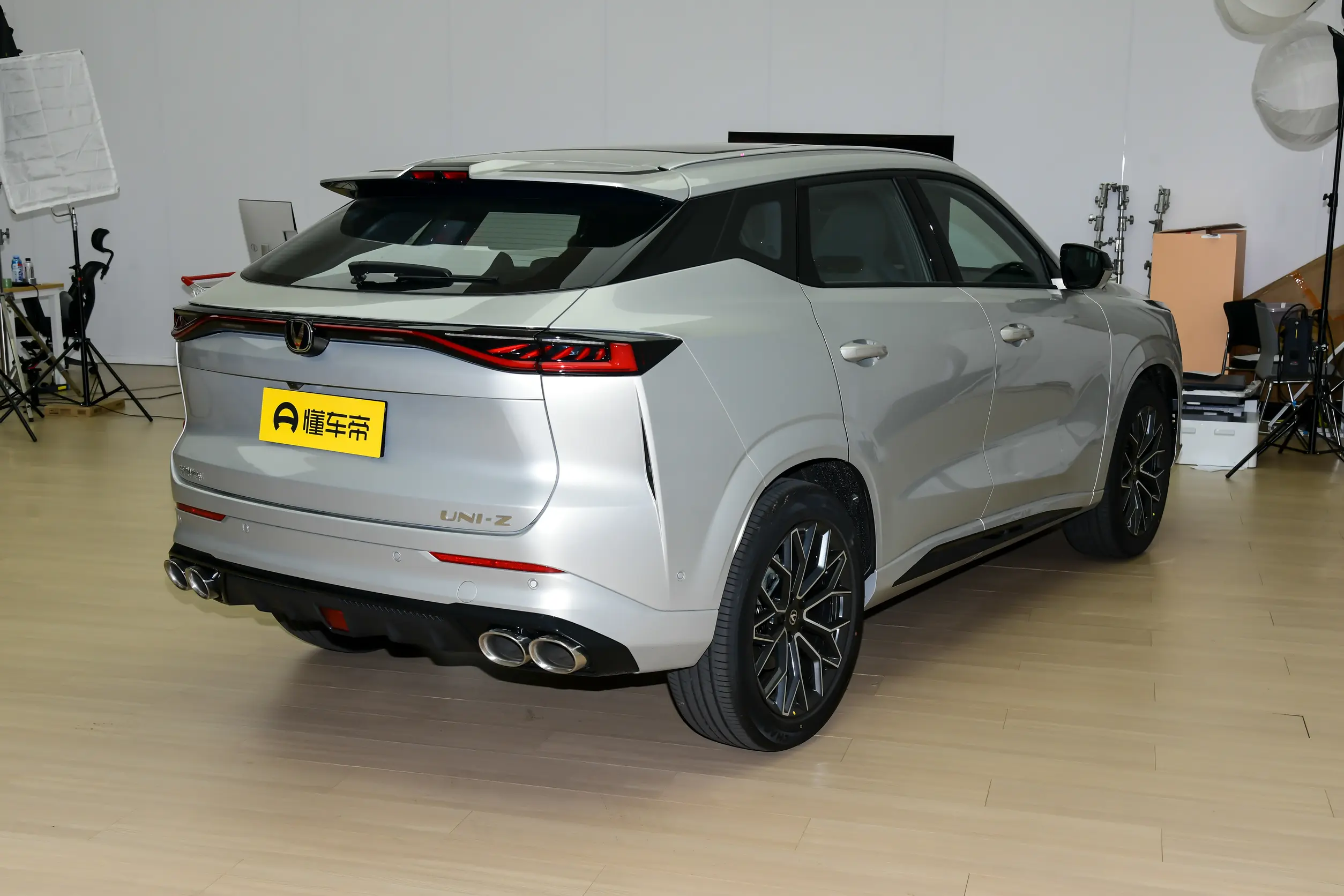 Changan UNI-Z: купить под заказ из Китая