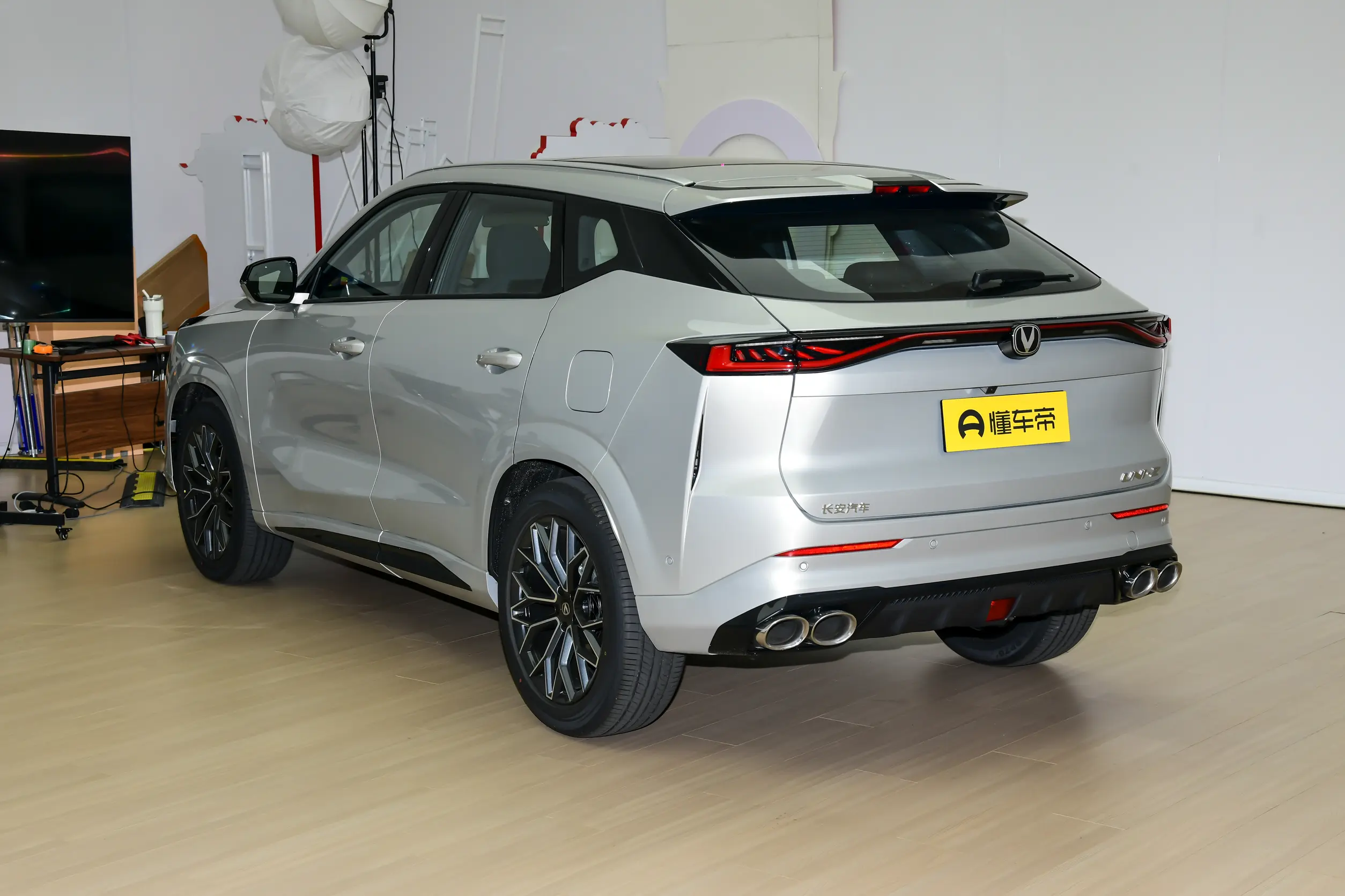 Changan UNI-Z: купить под заказ из Китая