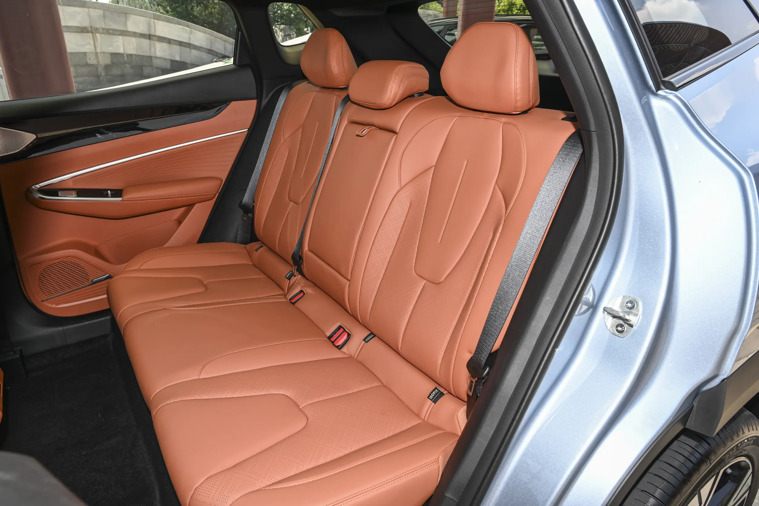 Geely Atlas: купить под заказ из Киргизии