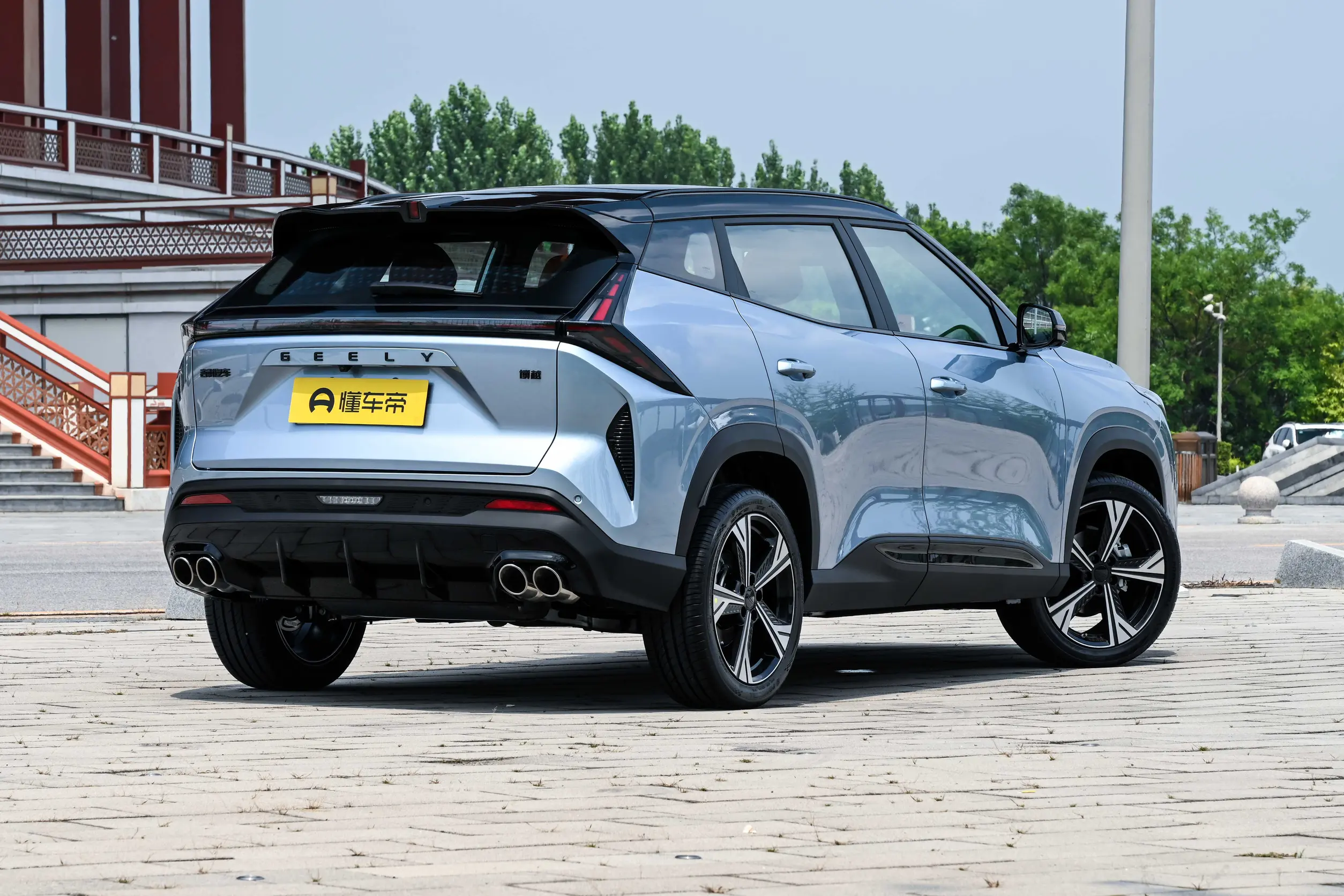 Geely Atlas: купить под заказ из Киргизии