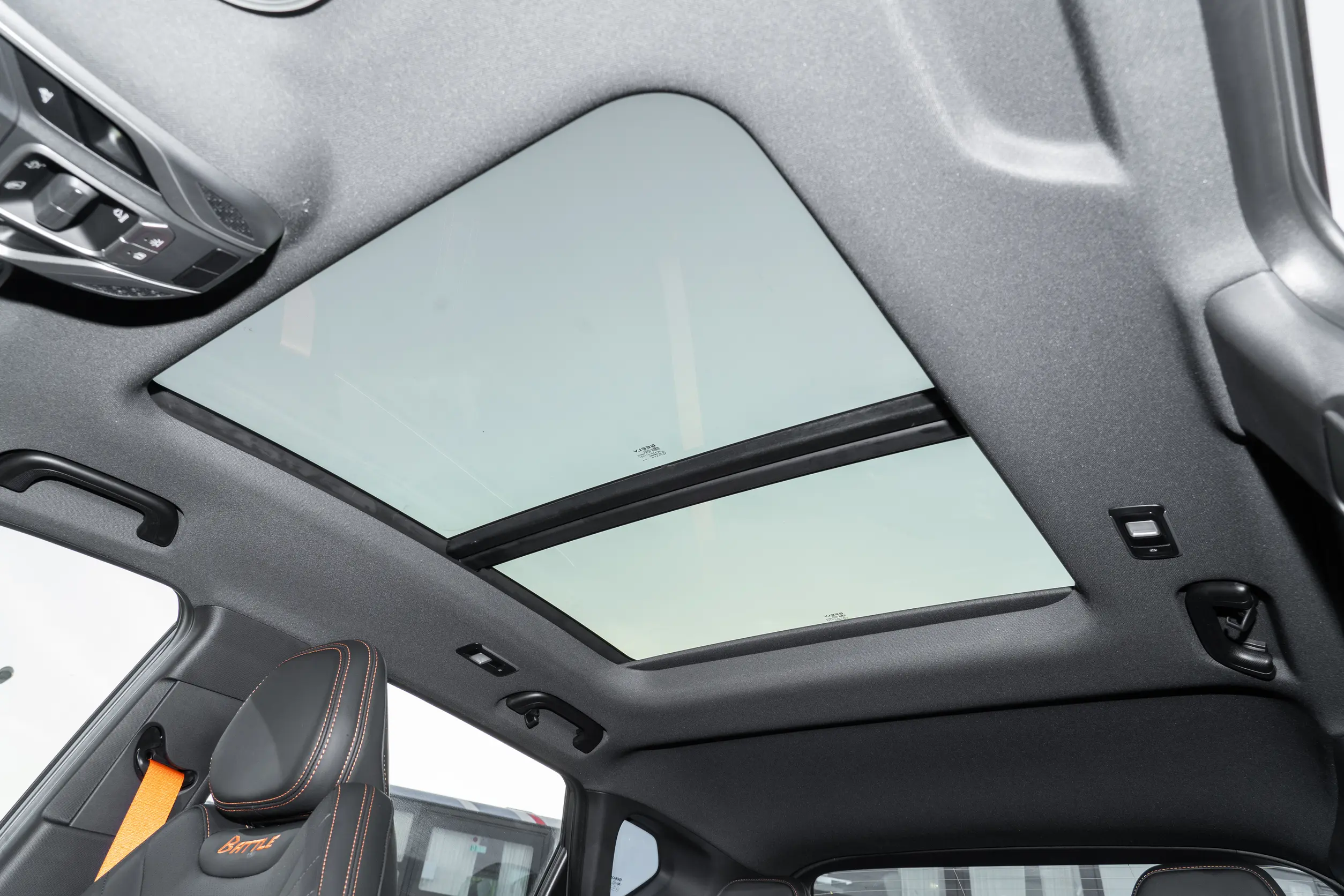 Geely Coolray: купить под заказ из Китая