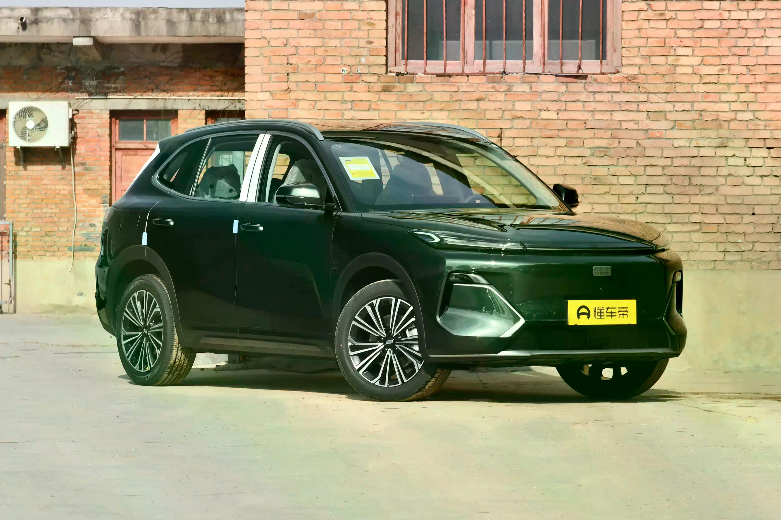 Geely Galaxy Starship 7: купить под заказ из Киргизии