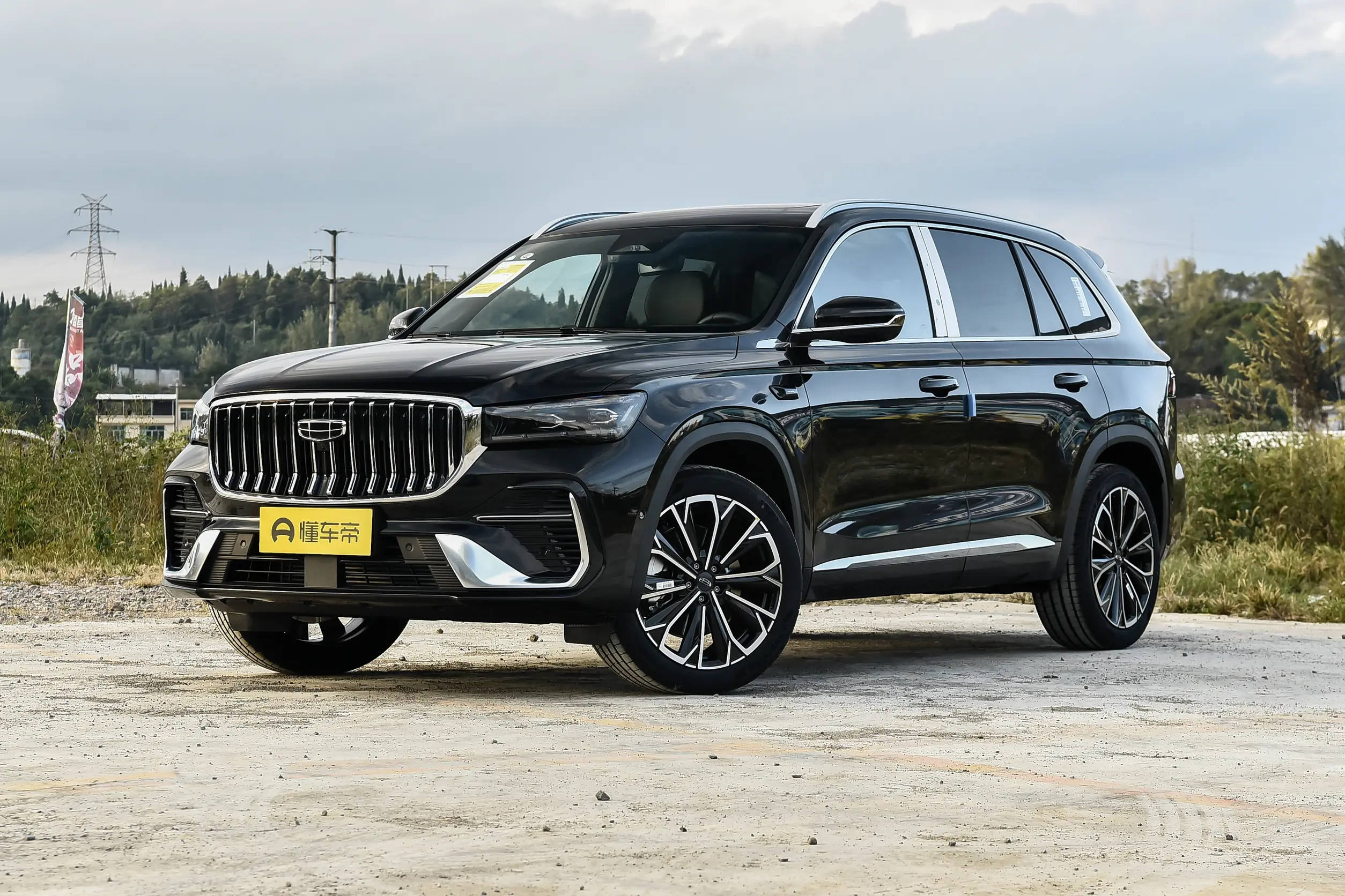 Geely Monjaro: купить под заказ из Киргизии