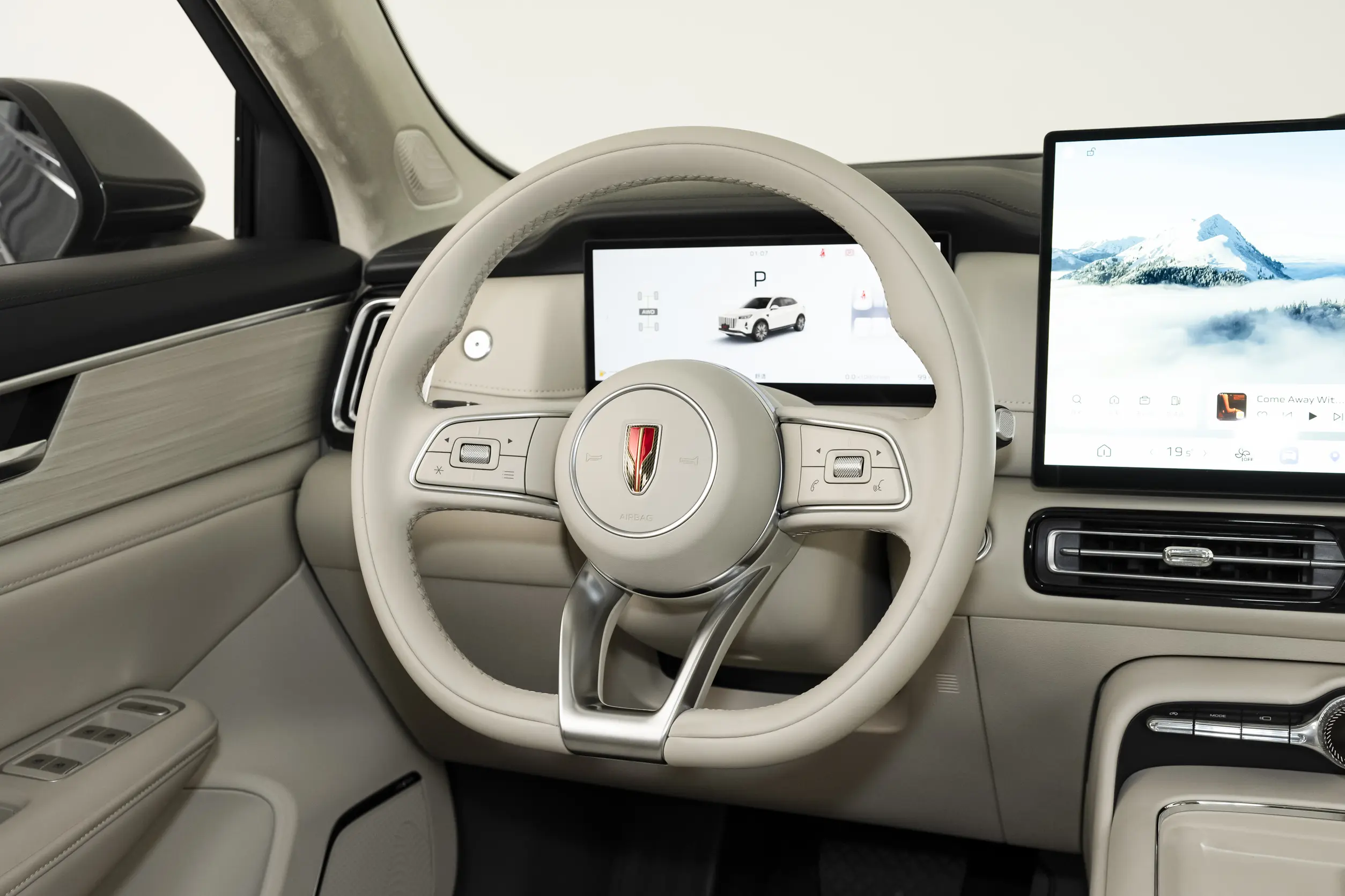 Hongqi HS5: купить под заказ из Китая