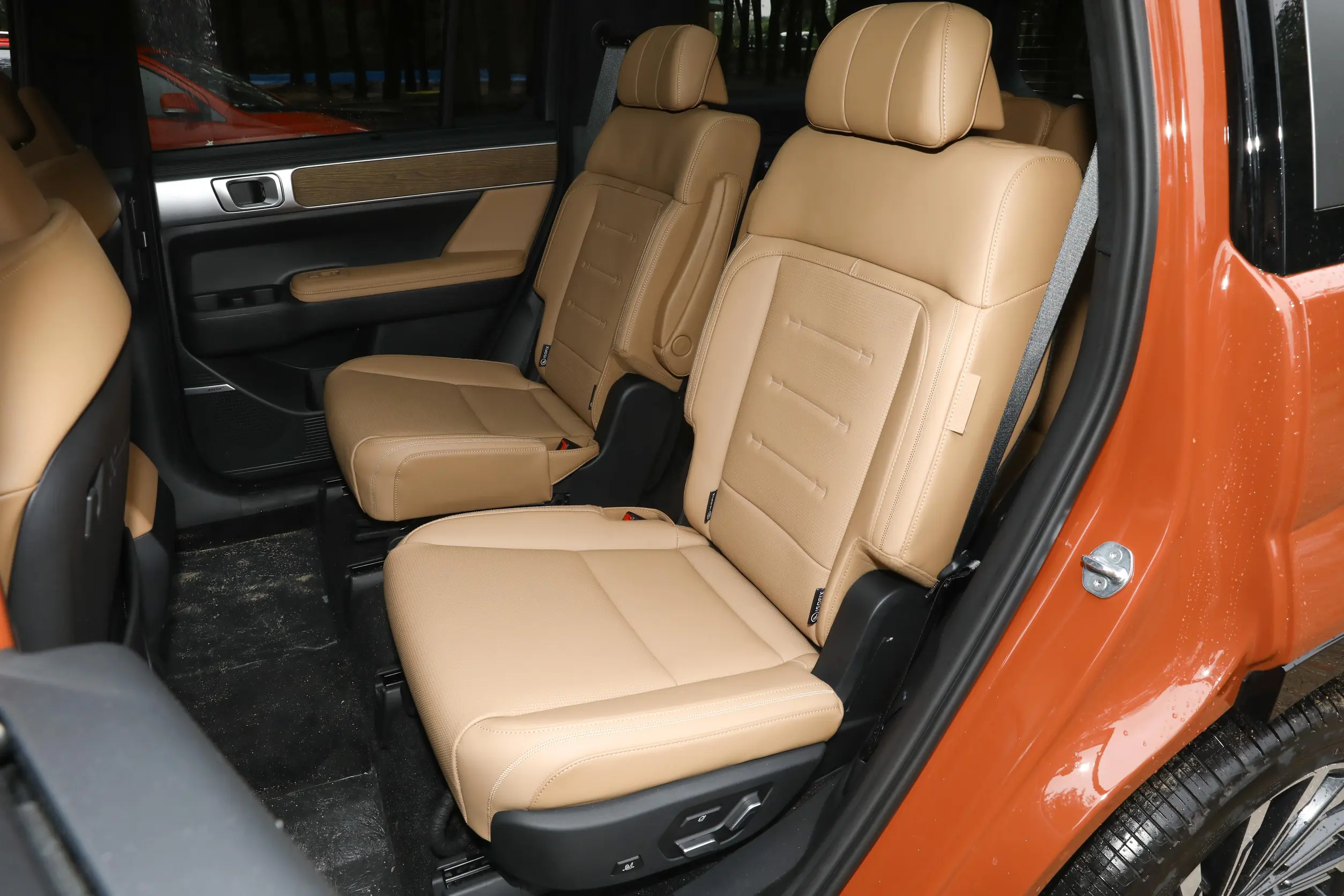 Hyundai Santa Fe: купить под заказ из Киргизии