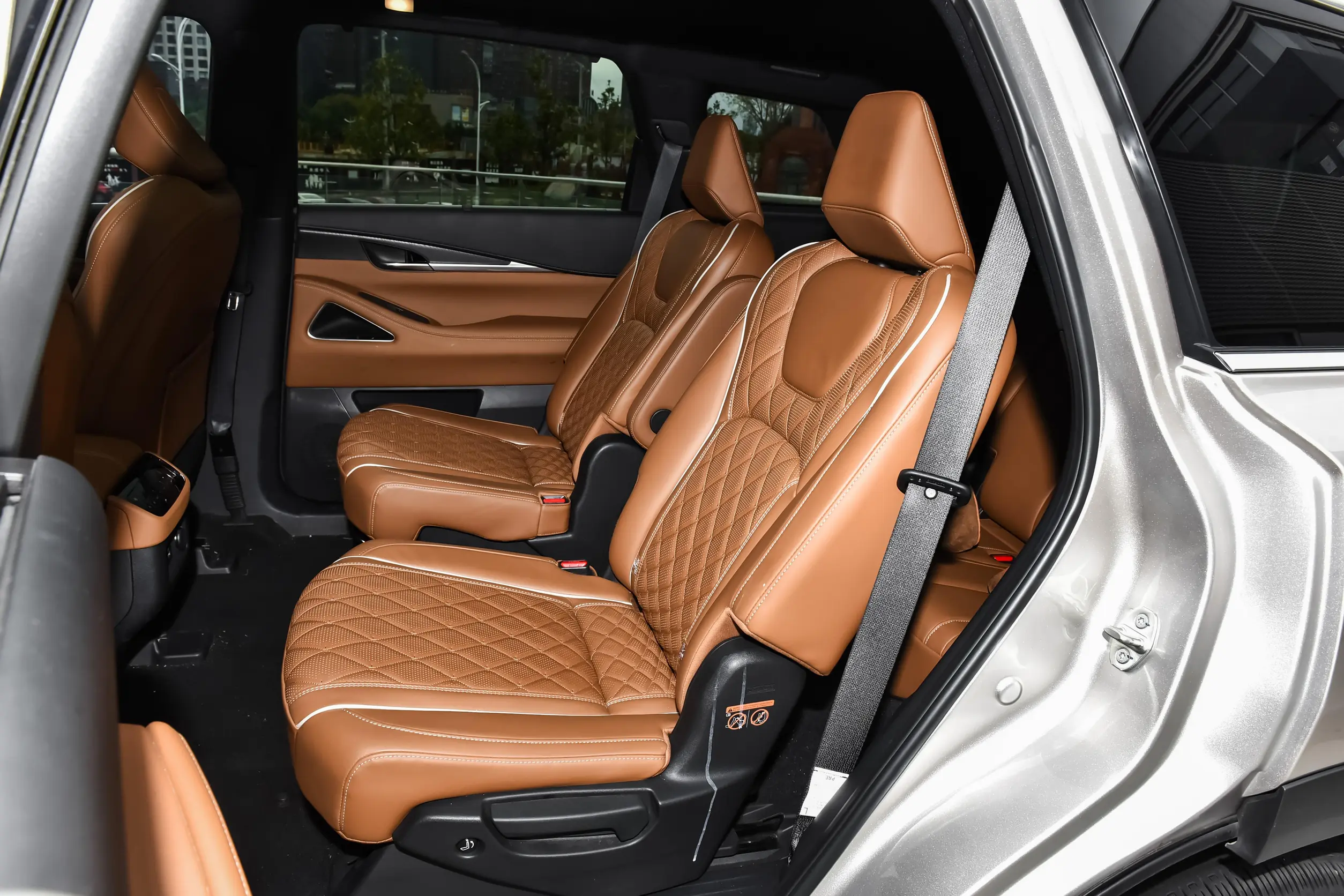 Infiniti QX60: купить под заказ из Киргизии