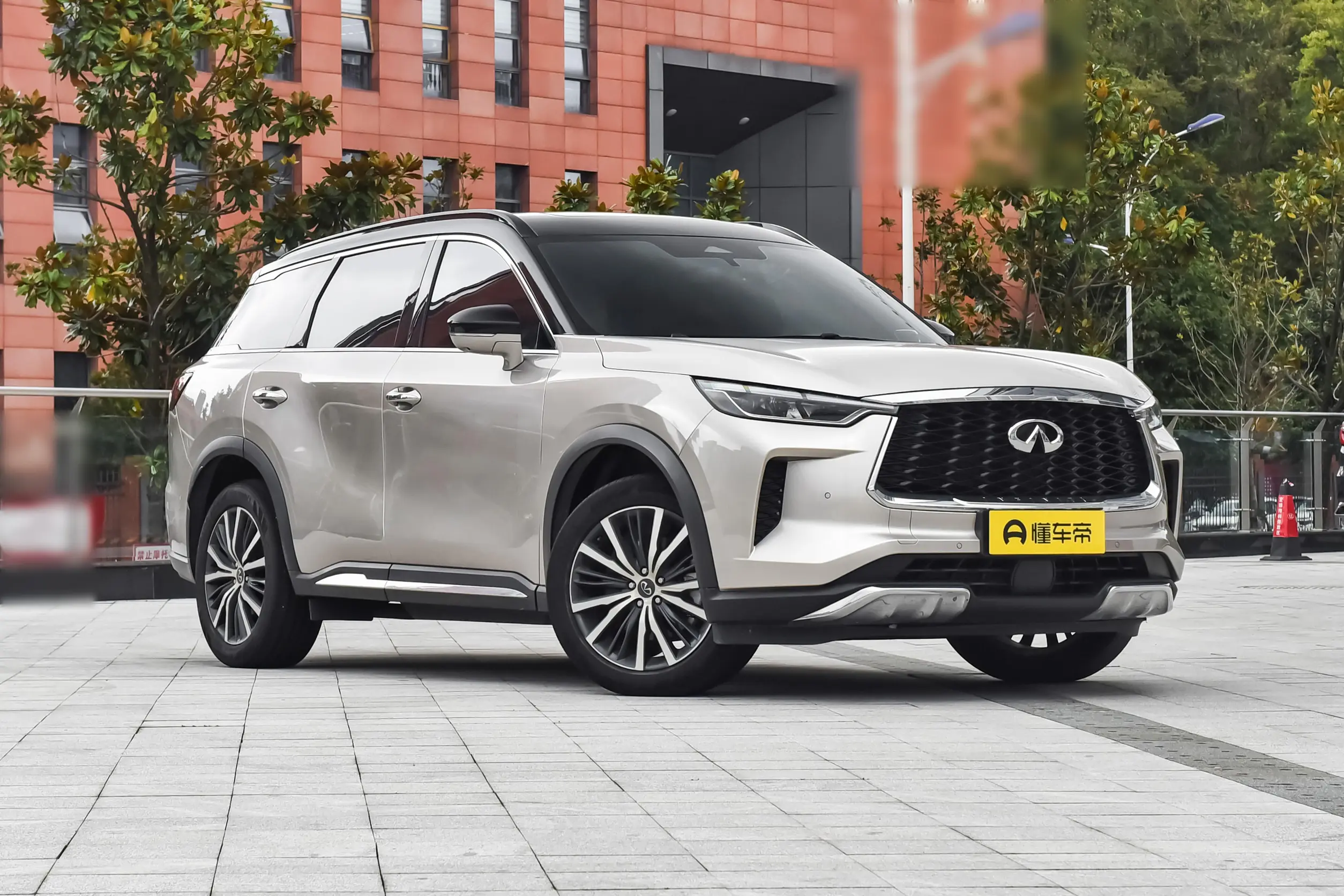 Infiniti QX60: купить под заказ из Киргизии