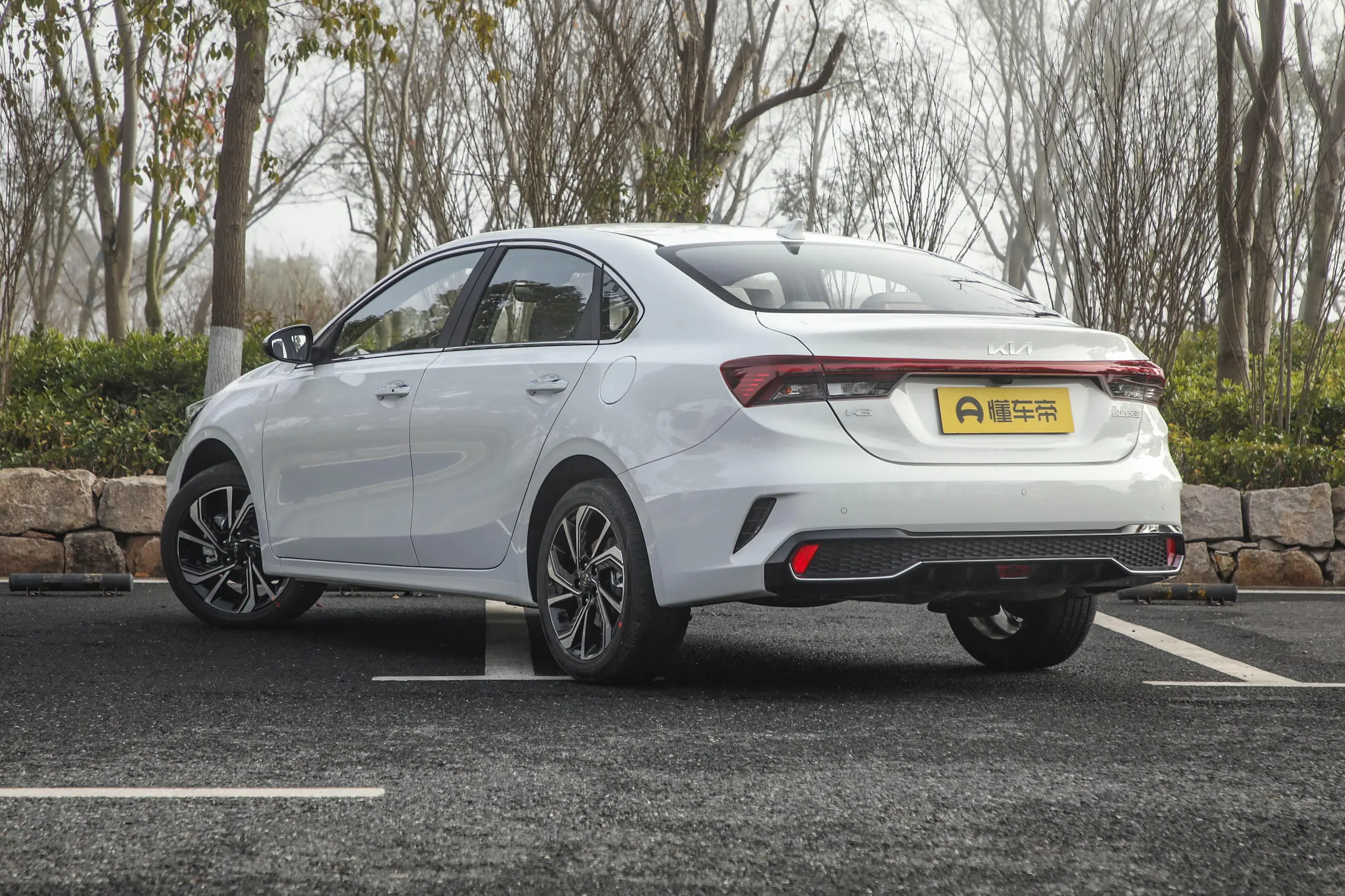 Kia K3: купить под заказ из Китая