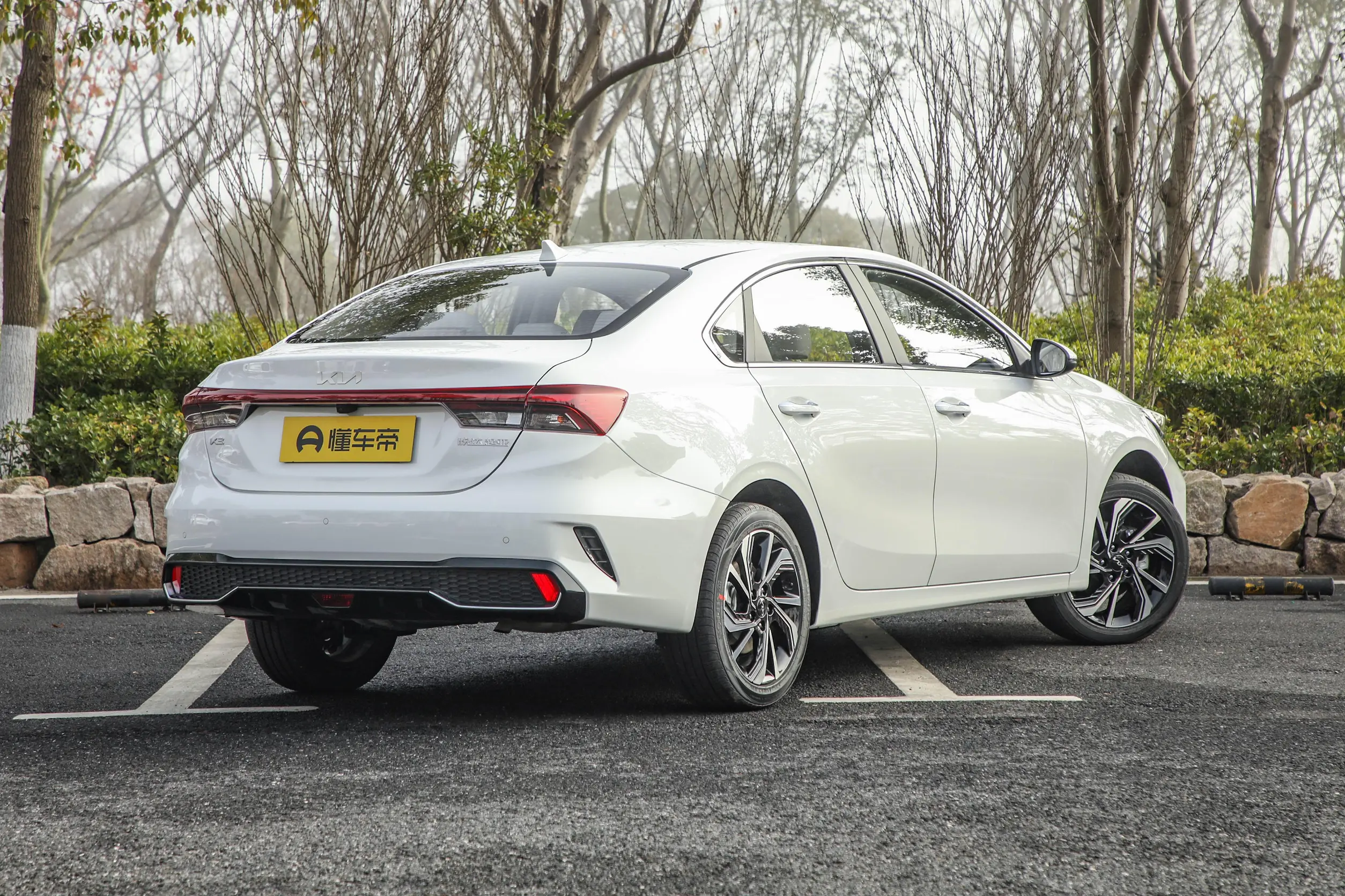 Kia K3: купить под заказ из Китая