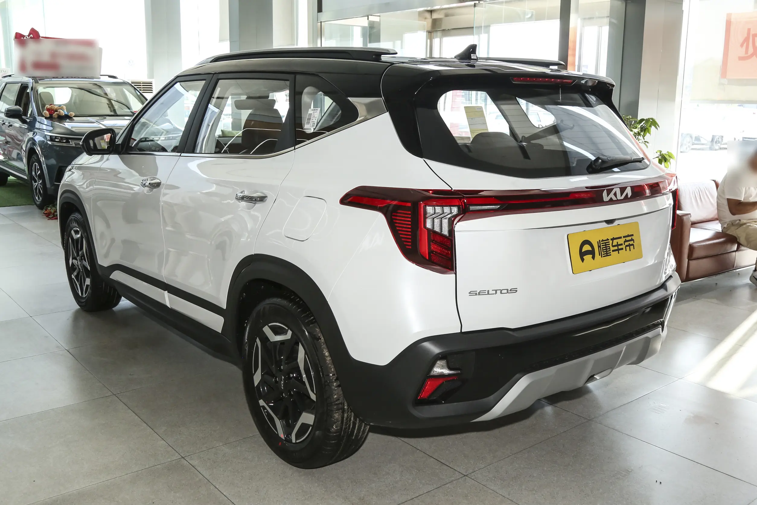 Kia Seltos: купить под заказ из Китая