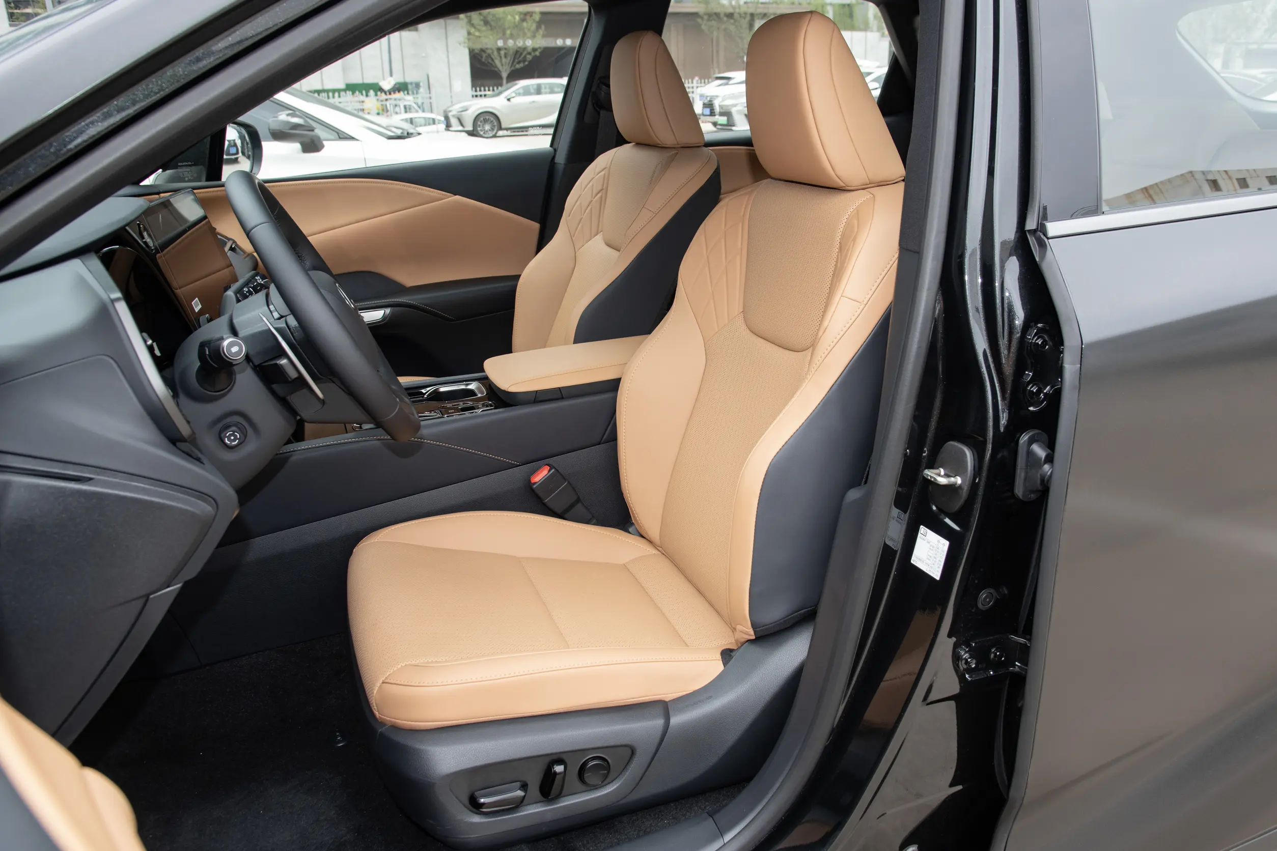 Lexus RX300: купить под заказ из Киргизии
