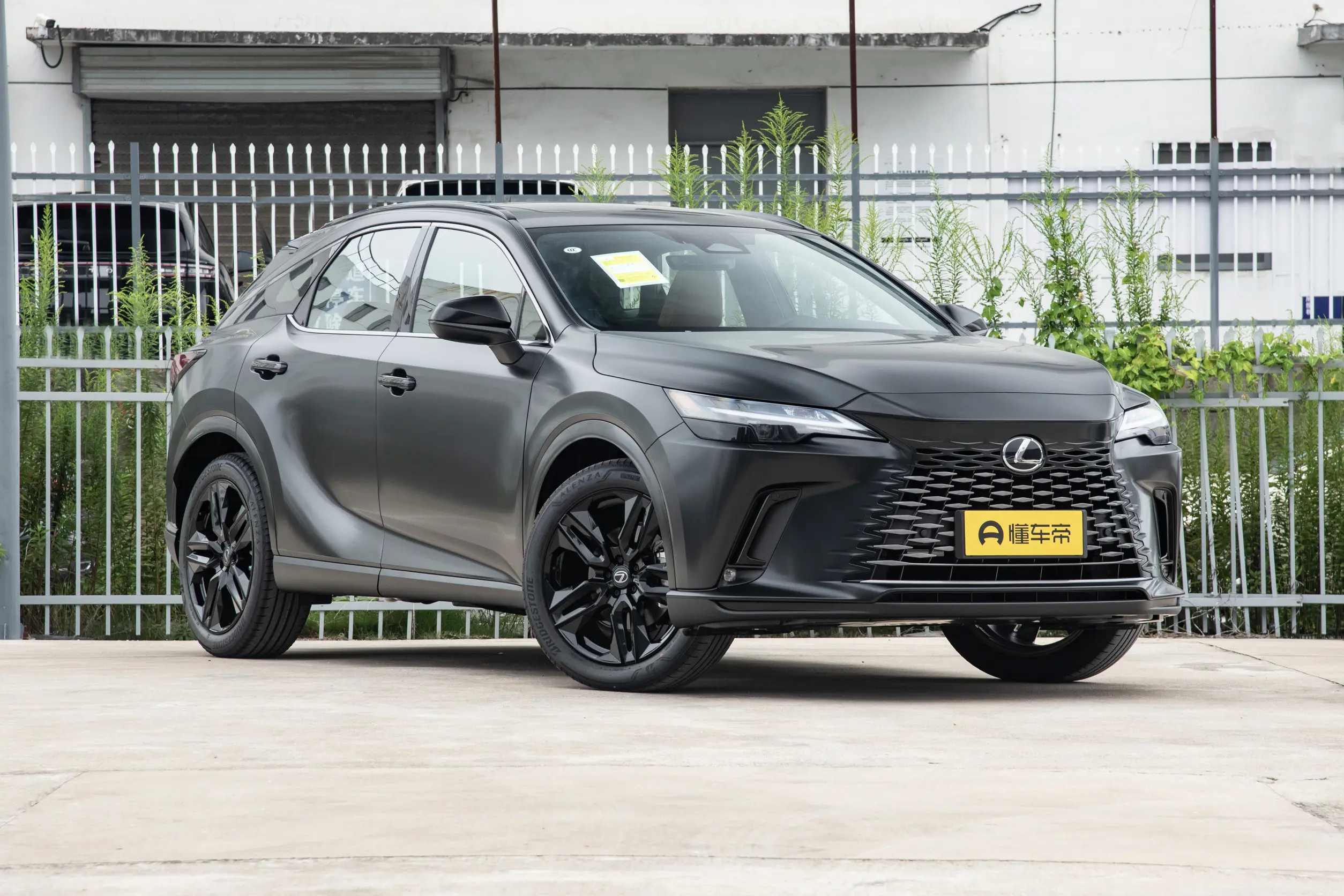 Lexus RX300: купить под заказ из Киргизии