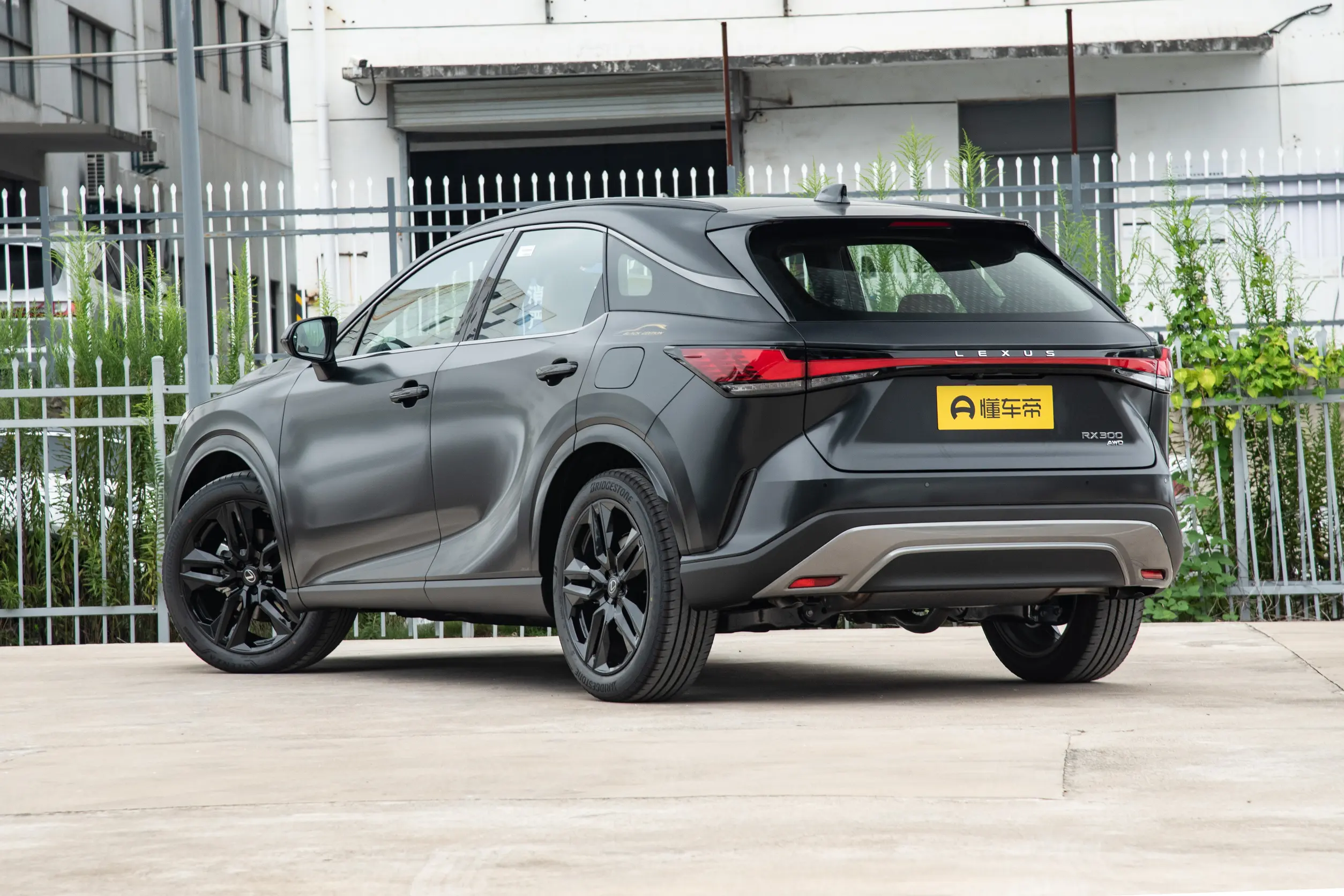 Lexus RX300: купить под заказ из Киргизии
