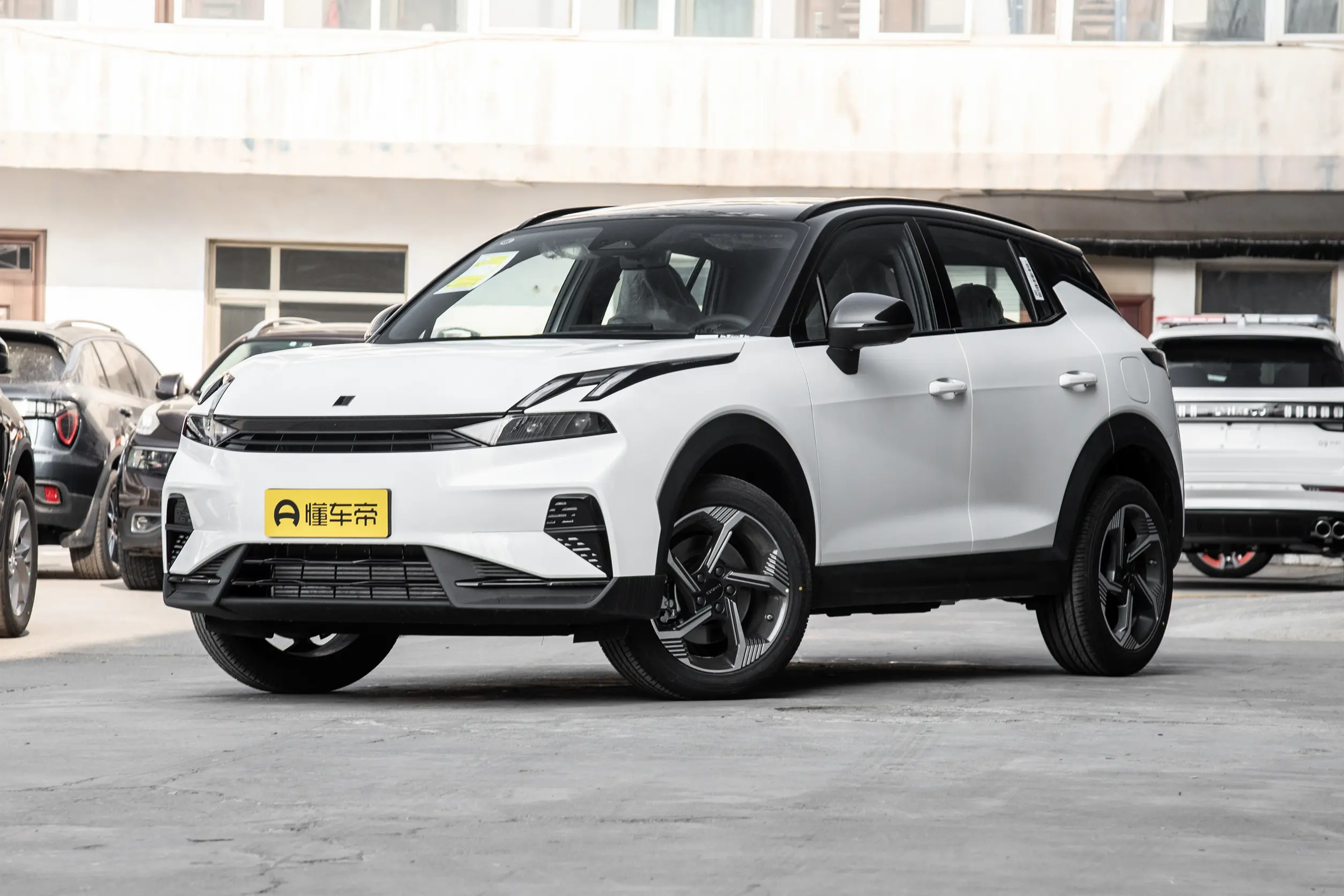 Lynk&Co 06 MAX: купить под заказ