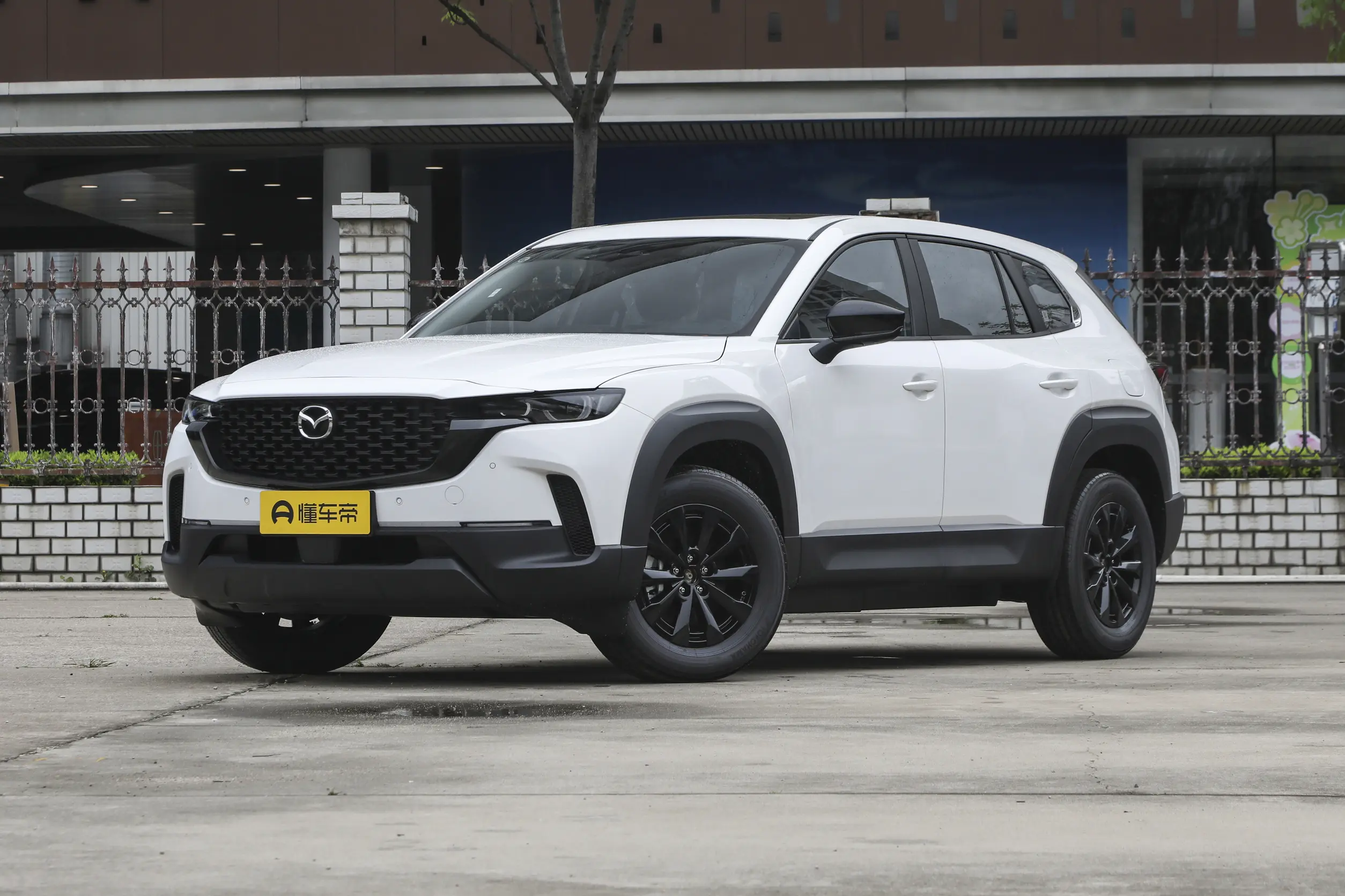 Mazda CX-50: купить под заказ из Китая