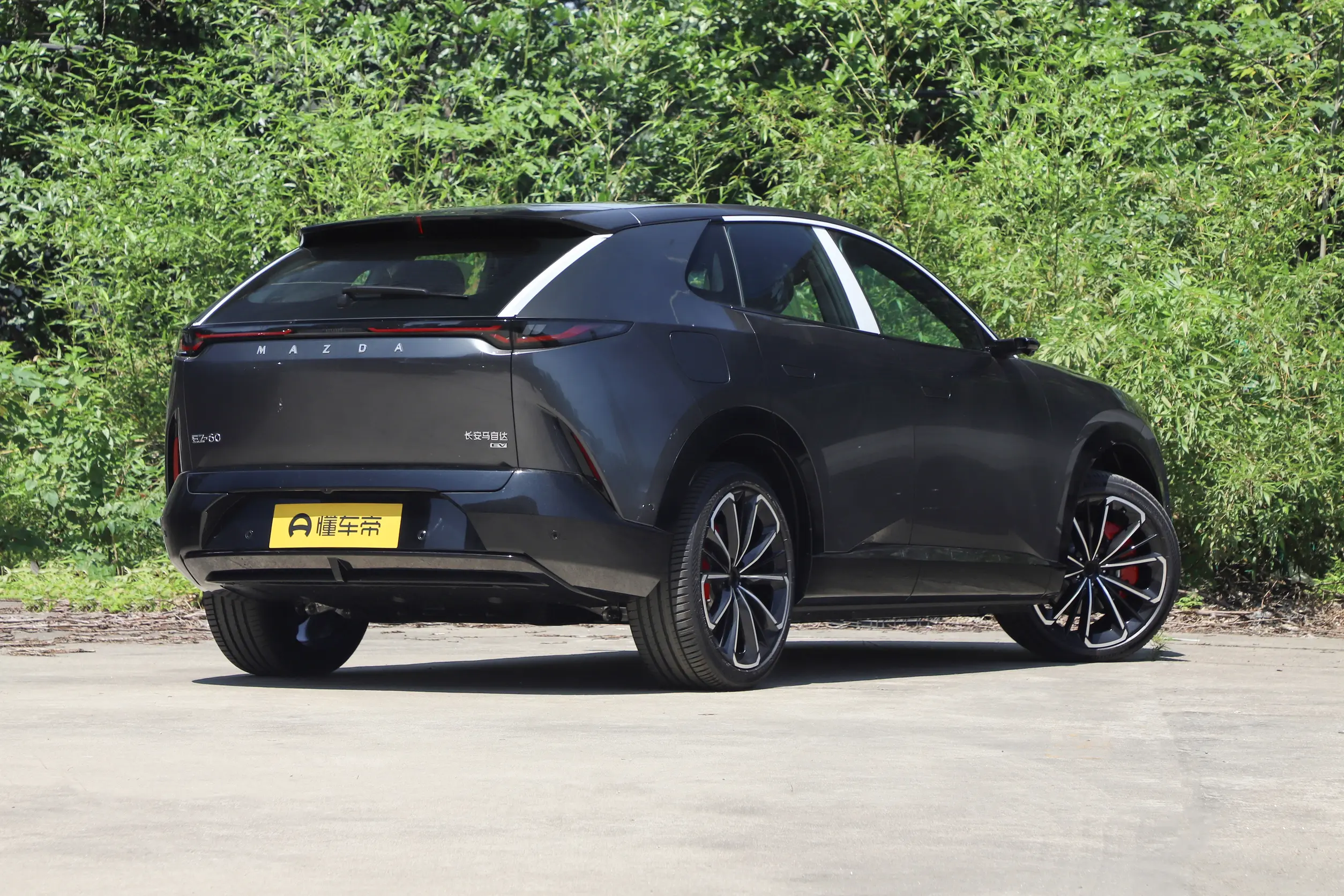Mazda EZ-60: купить под заказ из Китая