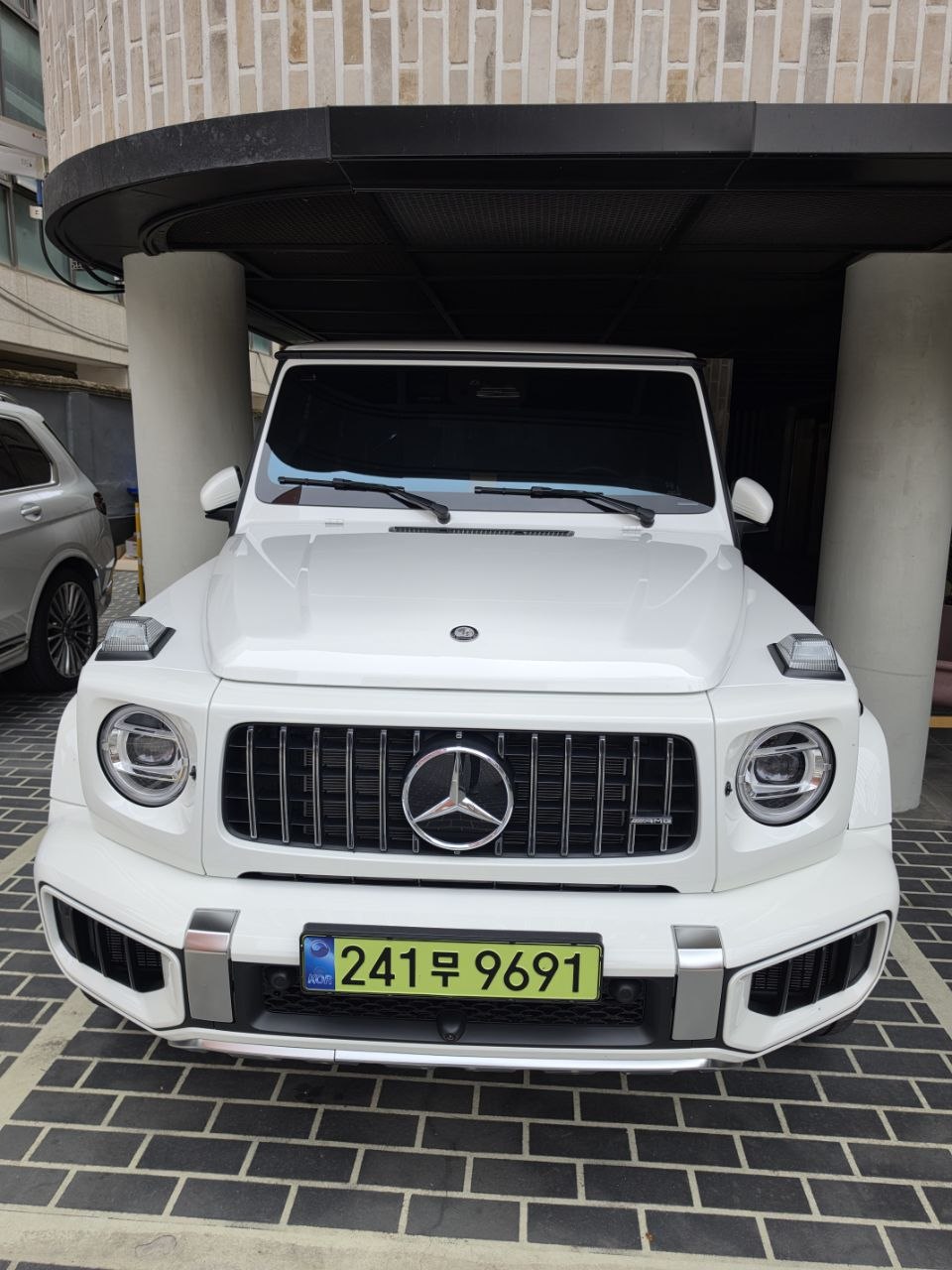 Mercedes-AMG G63 (W465): авто из Кореи под ключ