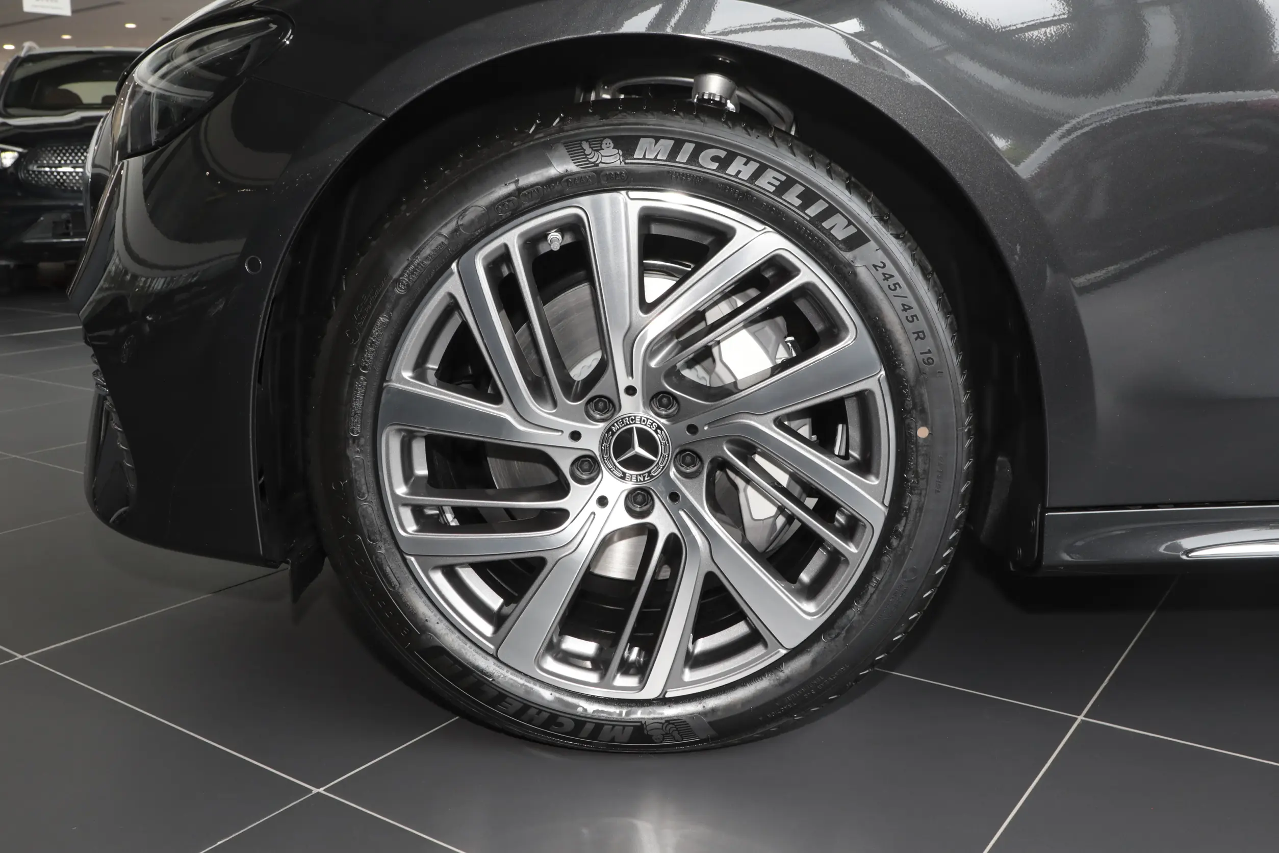 Mercedes-Benz E-Class L (китайская сборка): купить под заказ из Китая