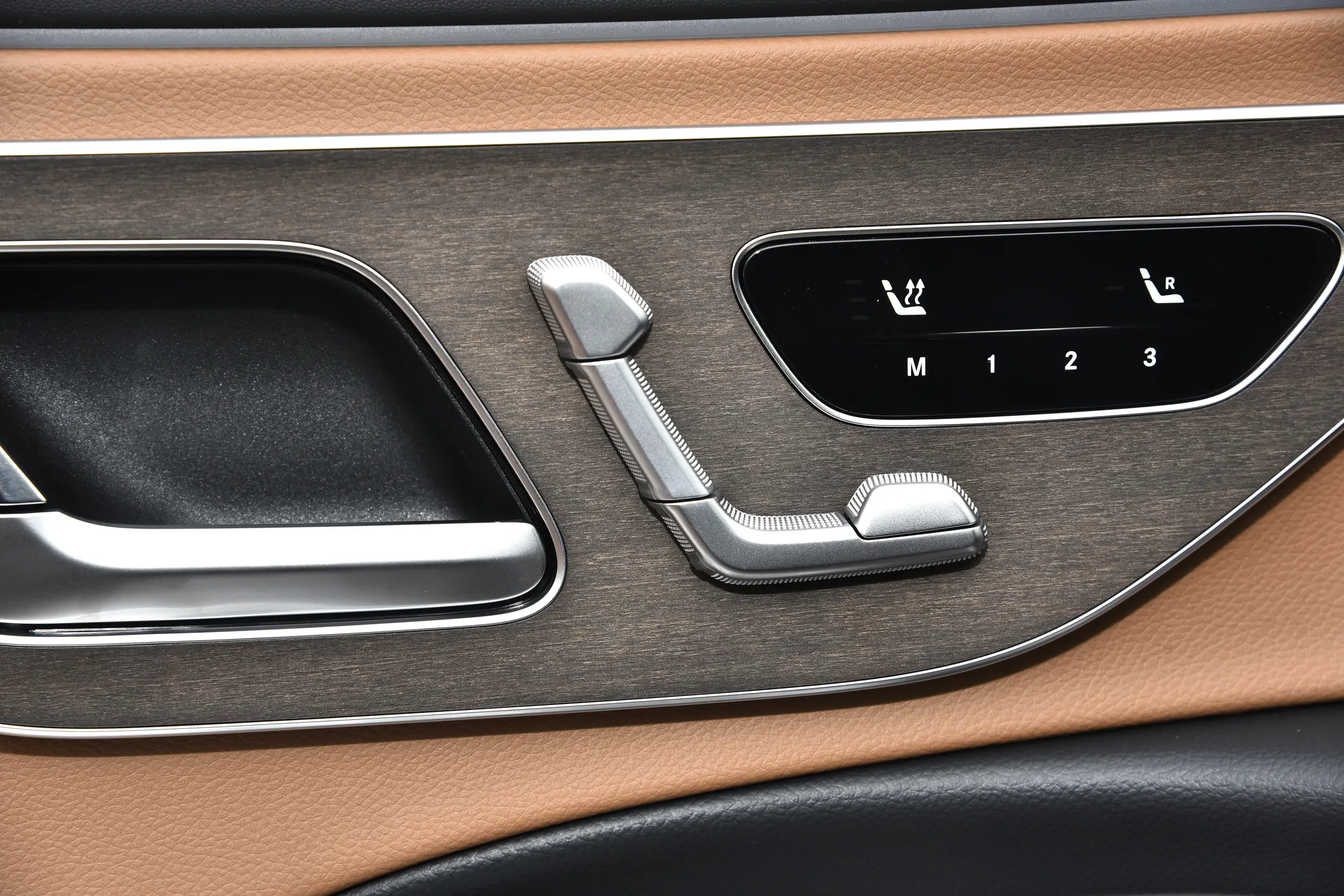 Mercedes-Benz E-Class L (китайская сборка): купить под заказ из Китая