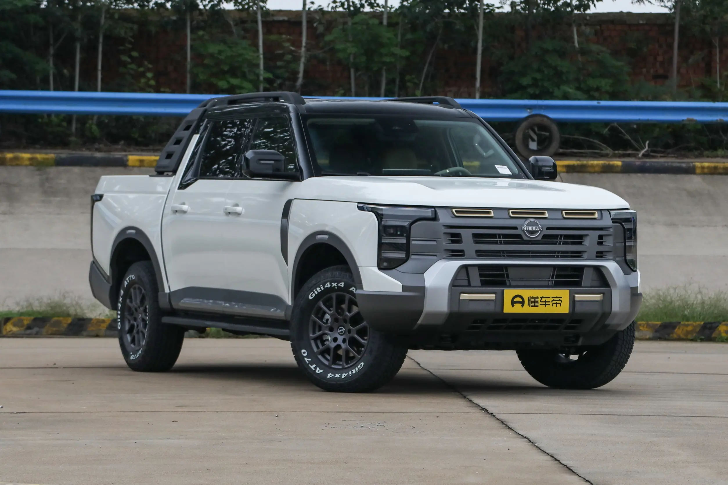 Nissan Frontier Pro: купить под заказ из Киргизии