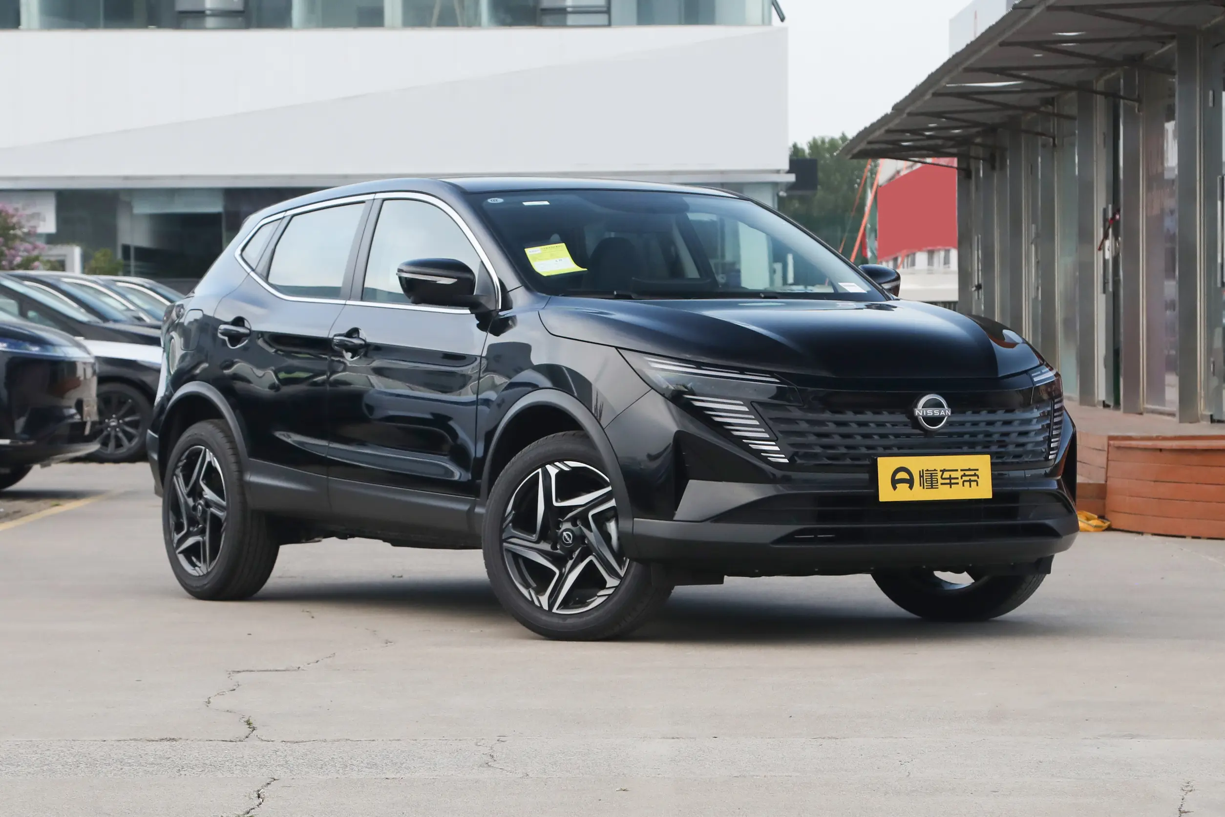 Nissan Qashqai: купить под заказ из Китая