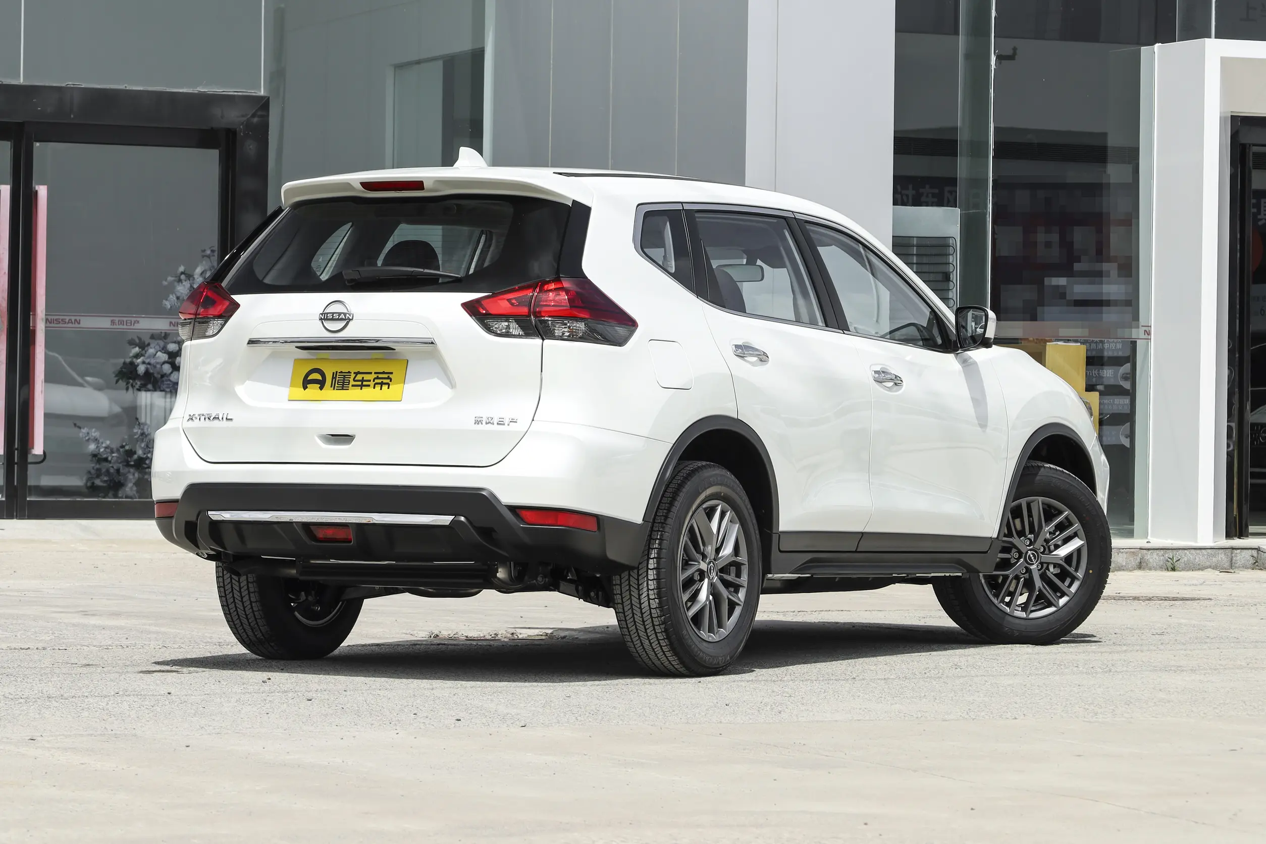 Nissan X-Trail: купить под заказ из Китая