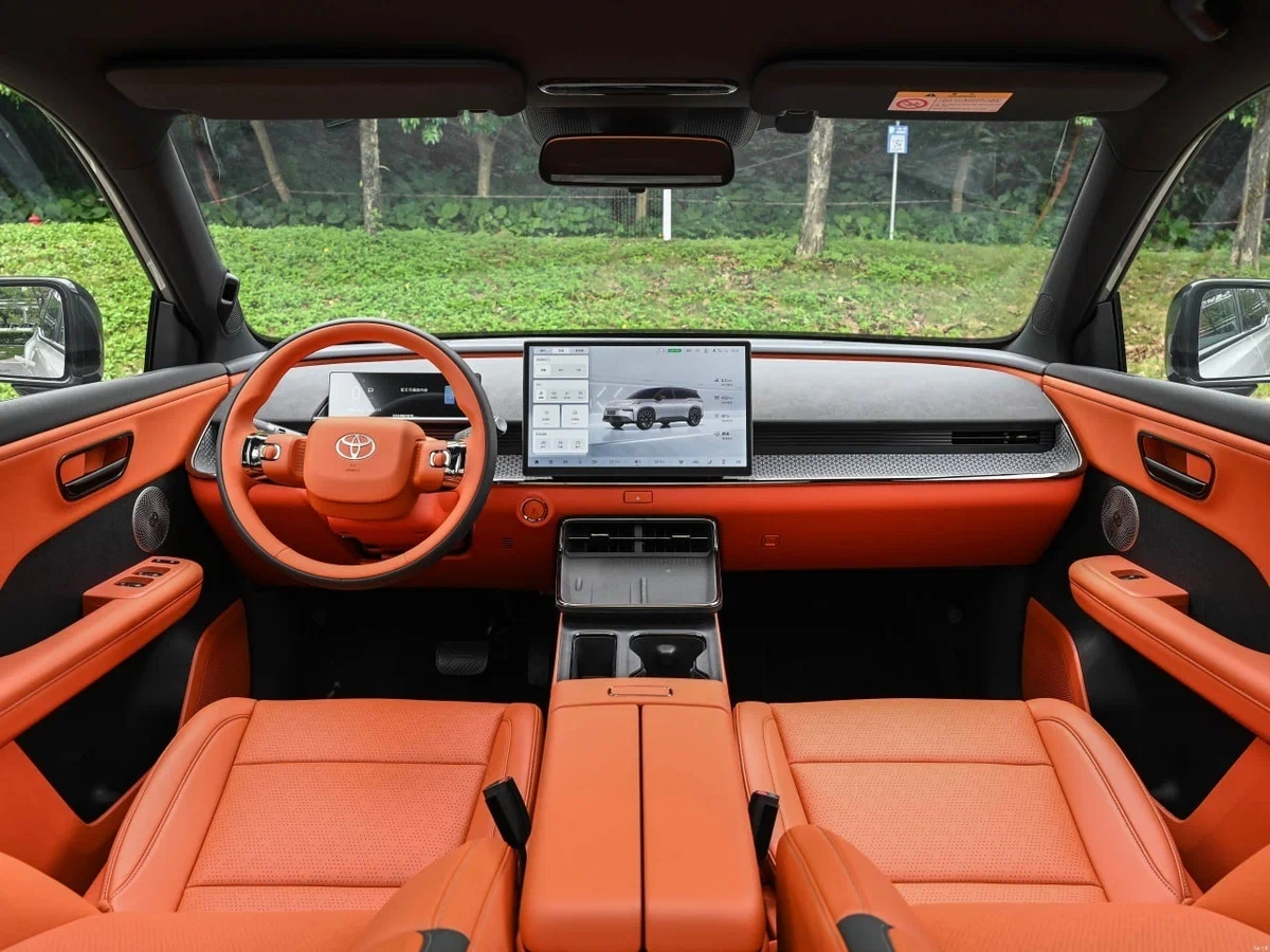 Toyota bZ3X: купить под заказ из Китая