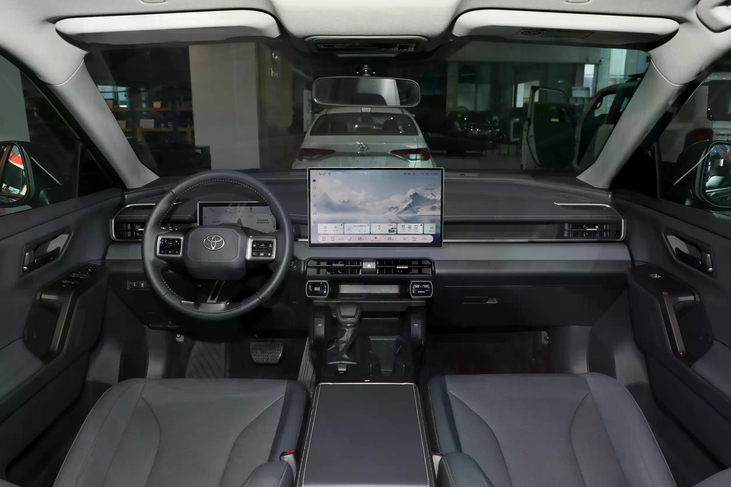 Toyota RAV4: купить под заказ из Киргизии