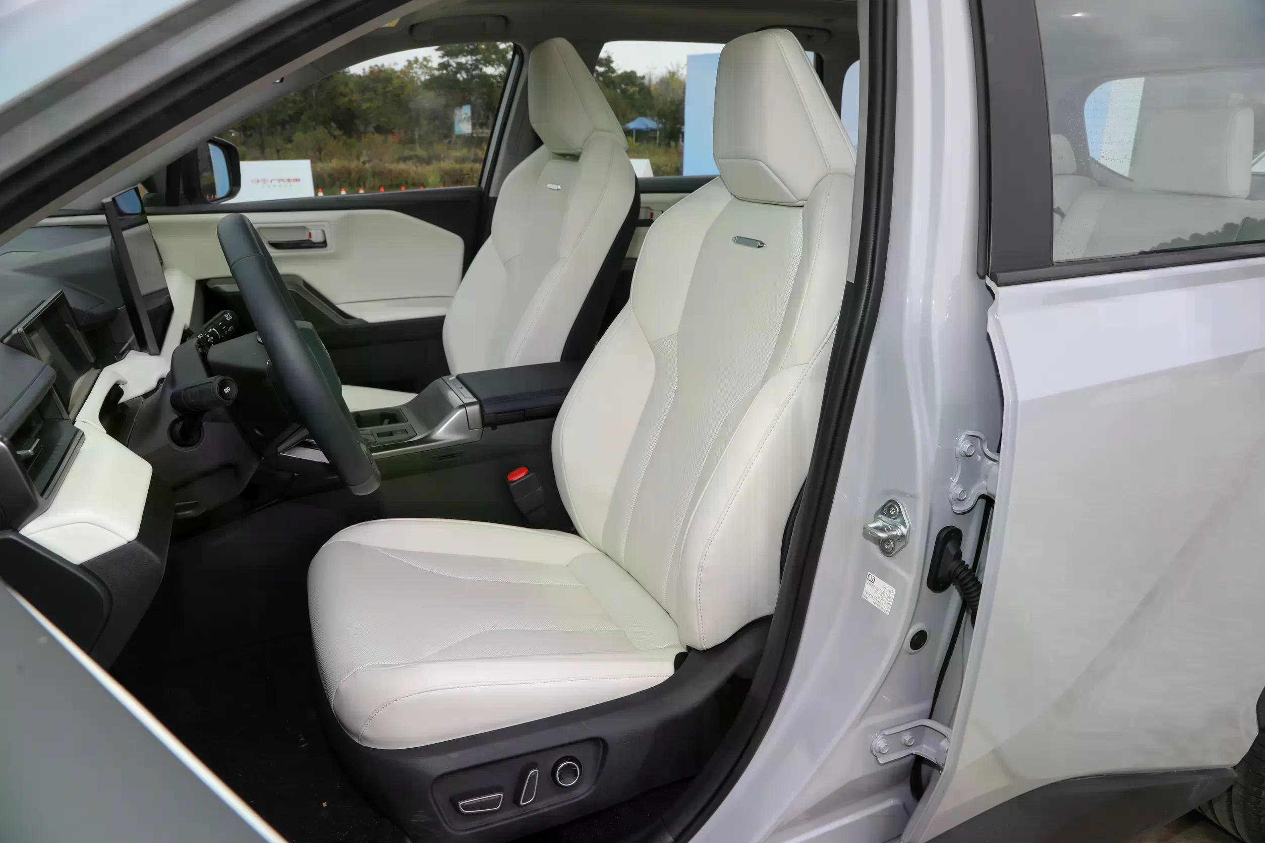 Toyota Wildlander: купить под заказ из Киргизии