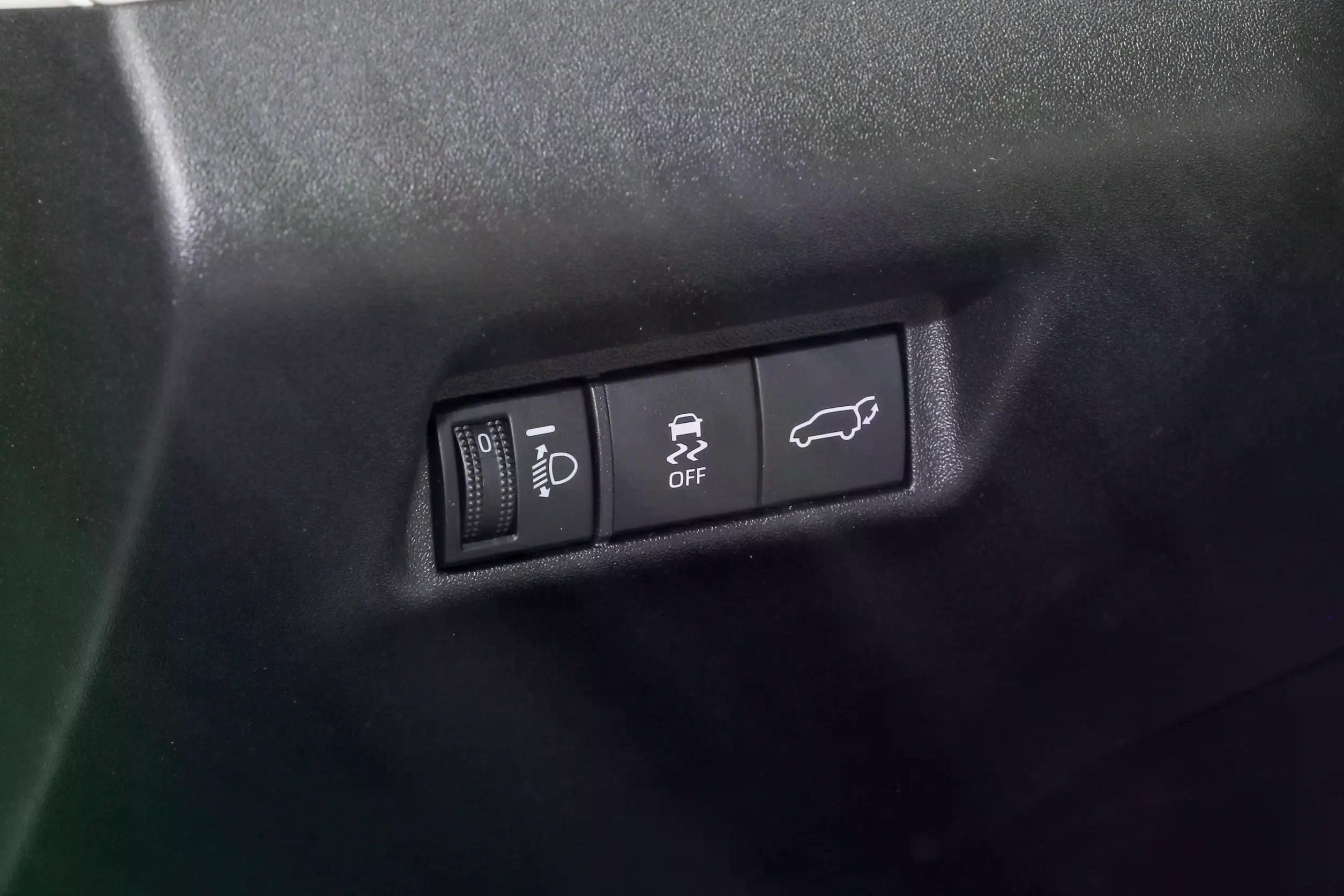 Toyota Wildlander: купить под заказ из Киргизии
