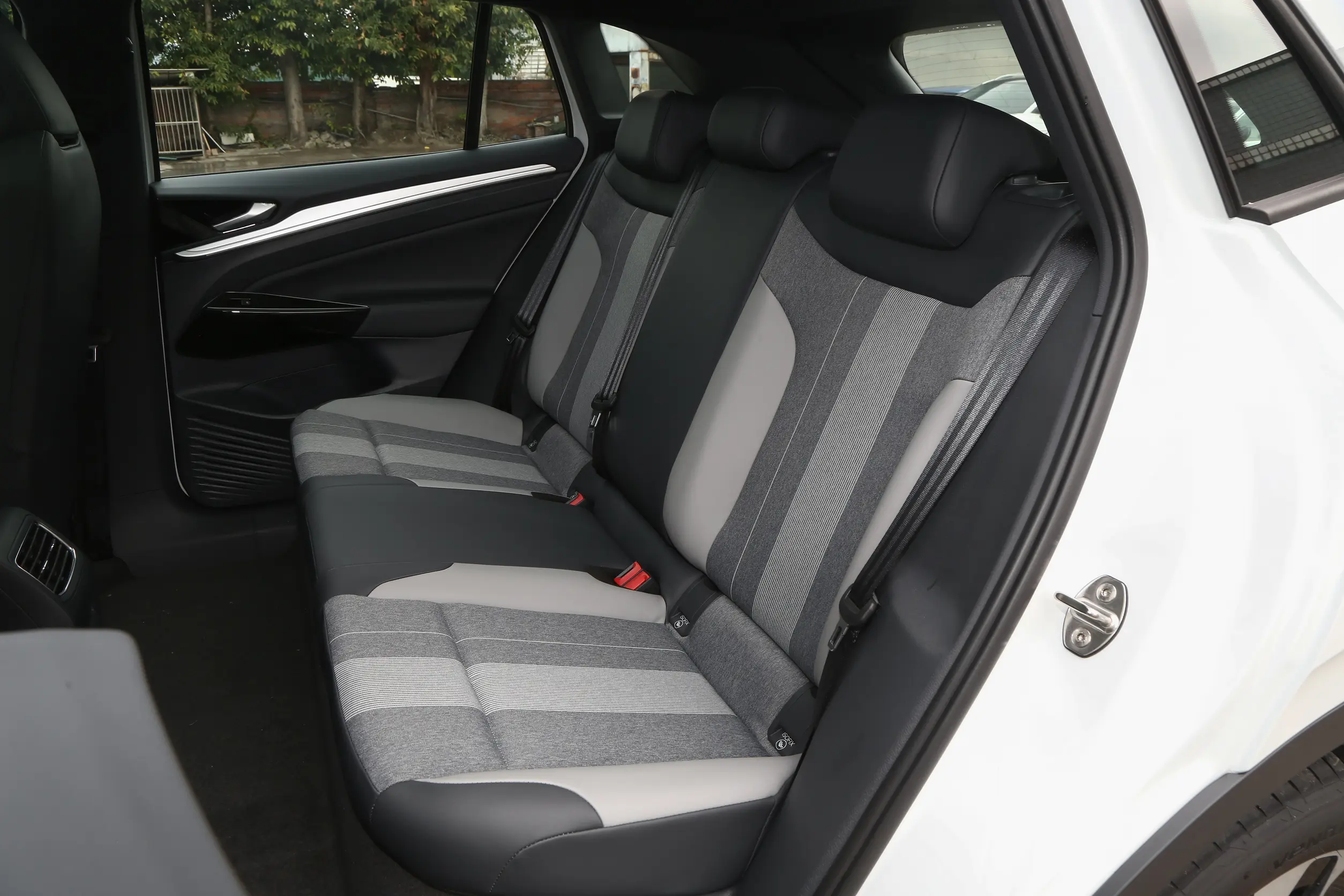 Volkswagen ID.4 Crozz: купить под заказ из Китая
