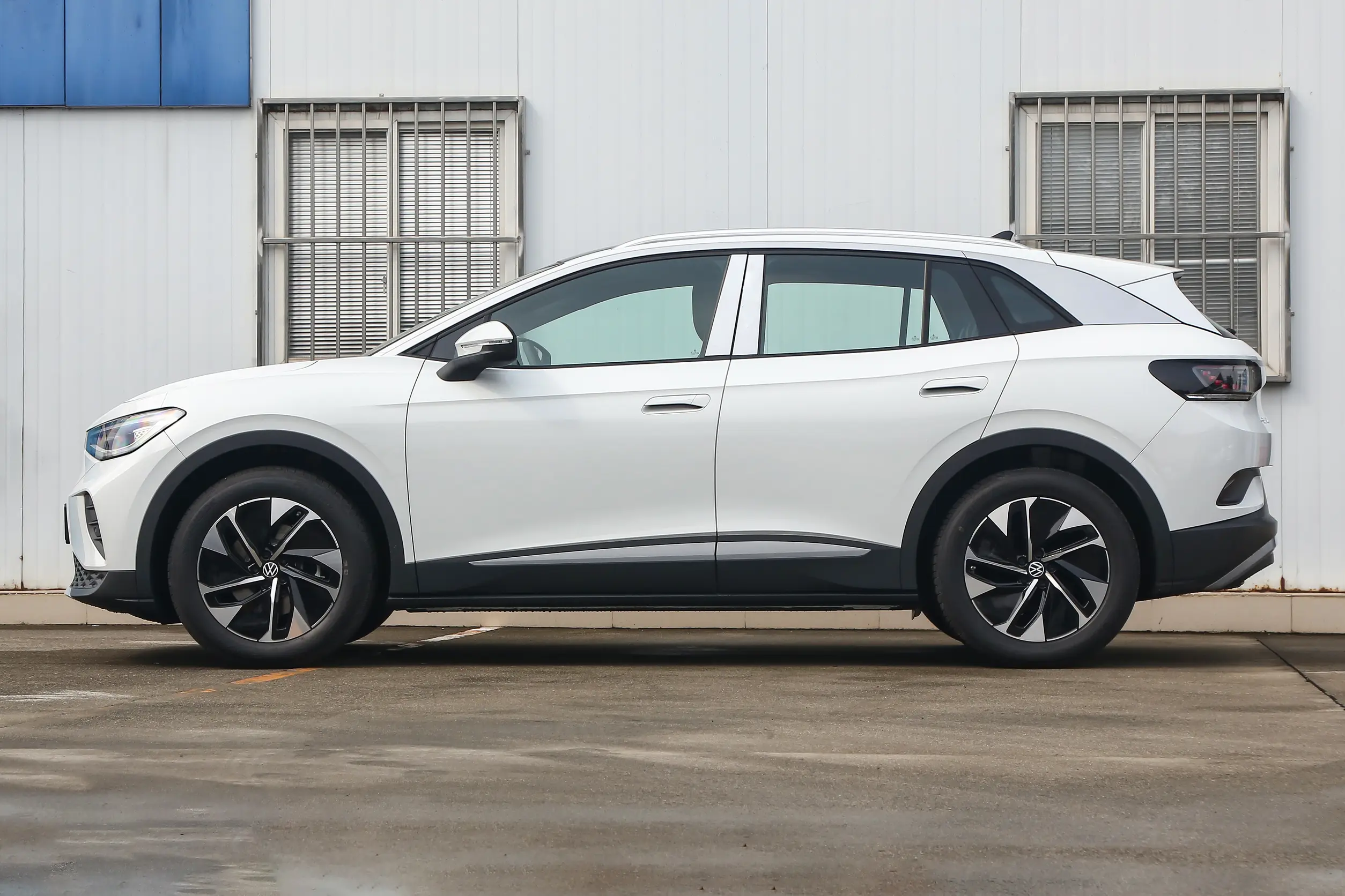 Volkswagen ID.4 Crozz: купить под заказ из Китая
