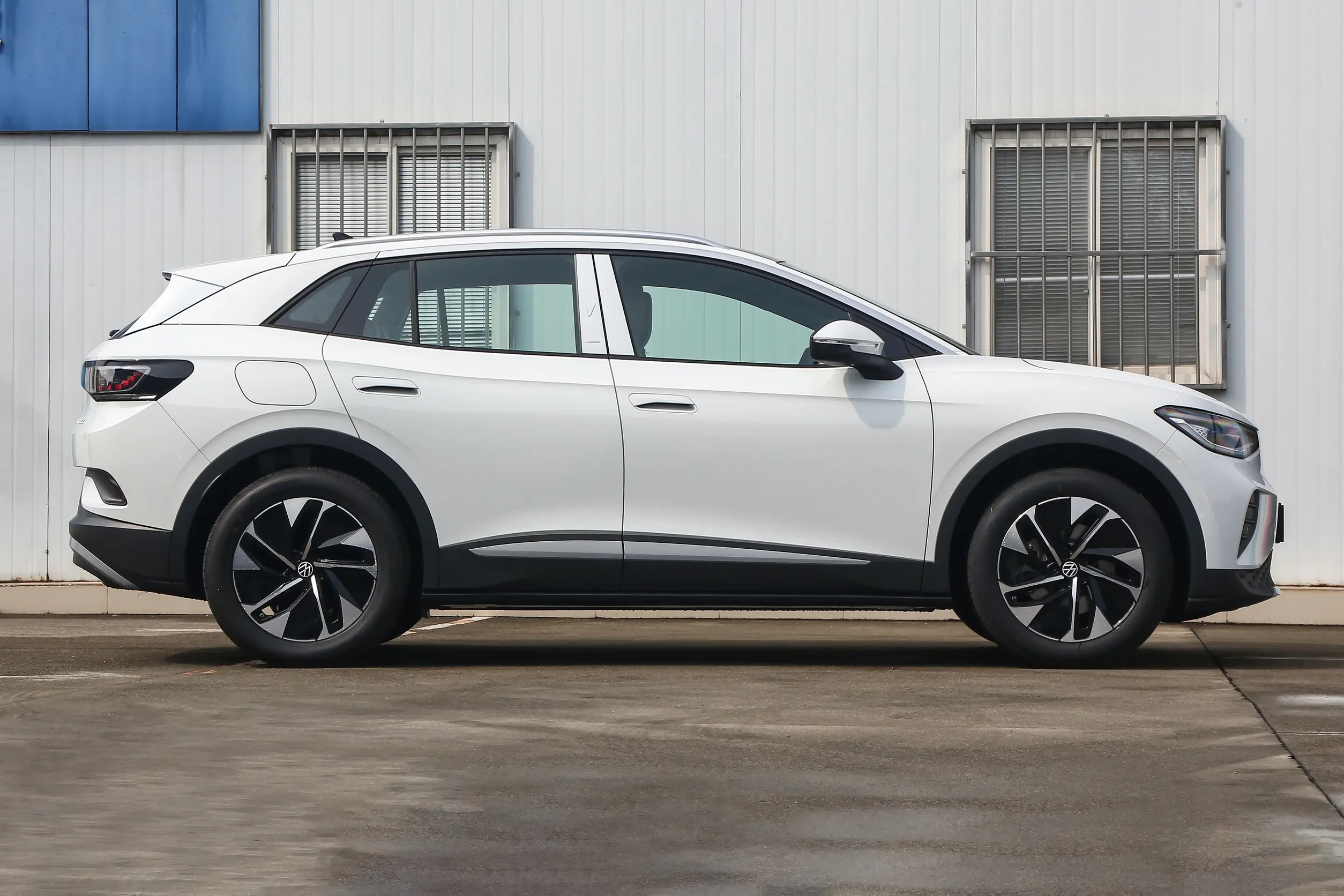 Volkswagen ID.4 Crozz: купить под заказ из Китая