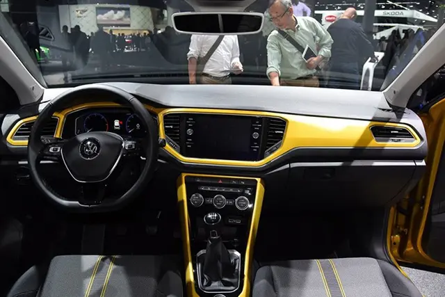 Volkswagen T-Roc: купить под заказ из Китая