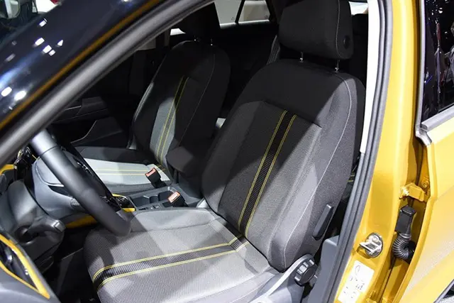 Volkswagen T-Roc: купить под заказ из Китая