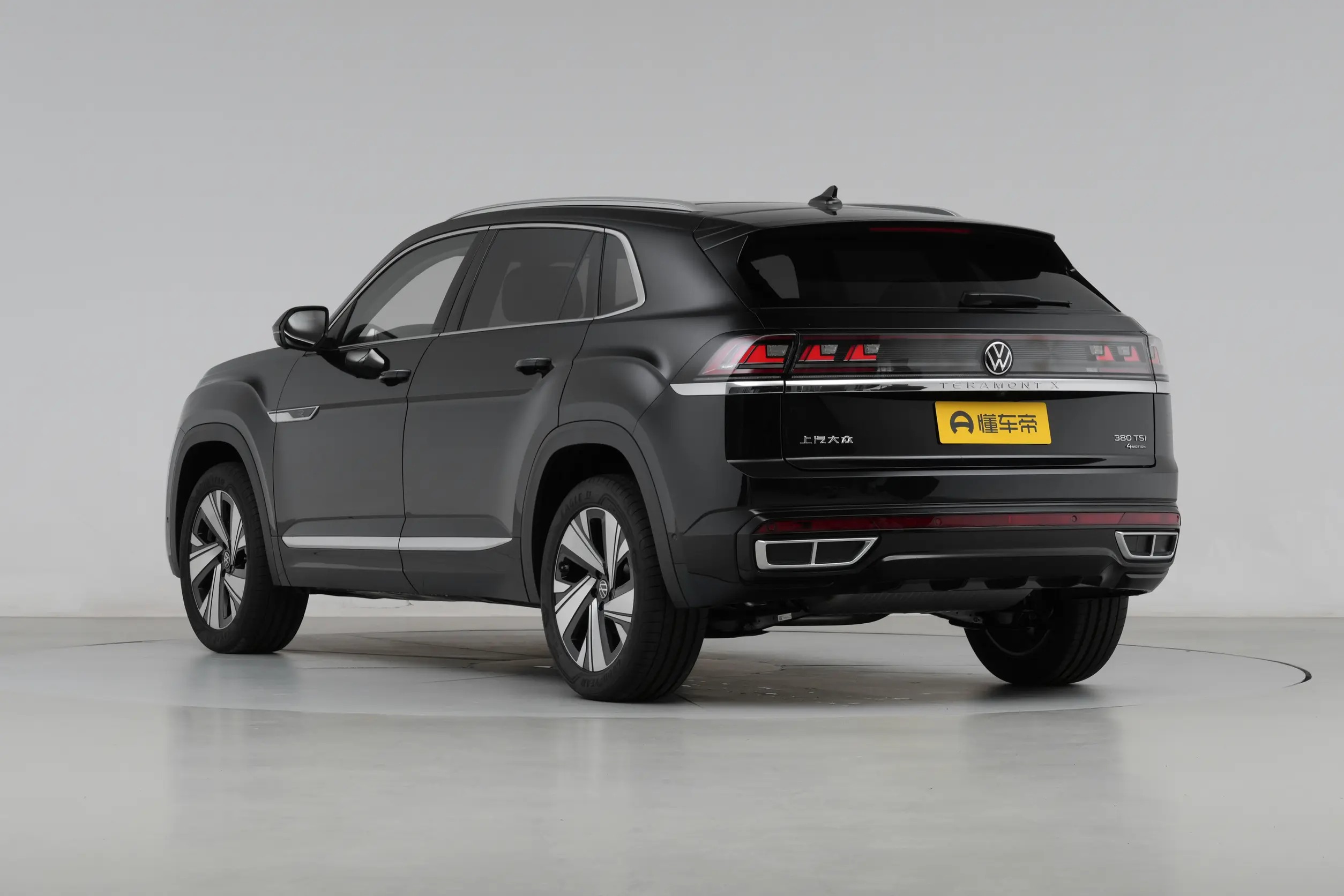 Volkswagen Teramont X: купить под заказ из Киргизии