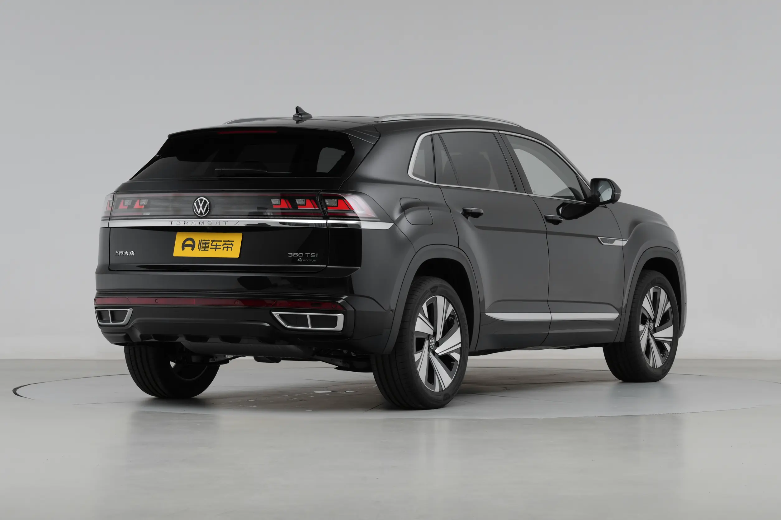Volkswagen Teramont X: купить под заказ из Киргизии