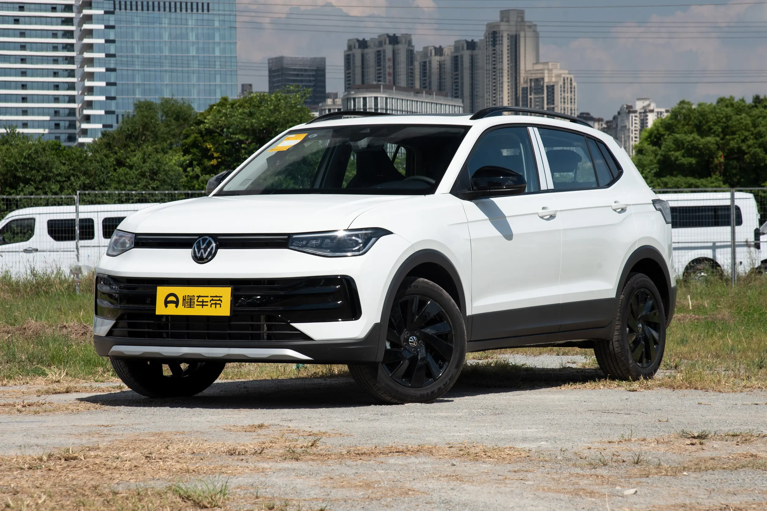 Volkswagen Tharu: купить под заказ из Китая