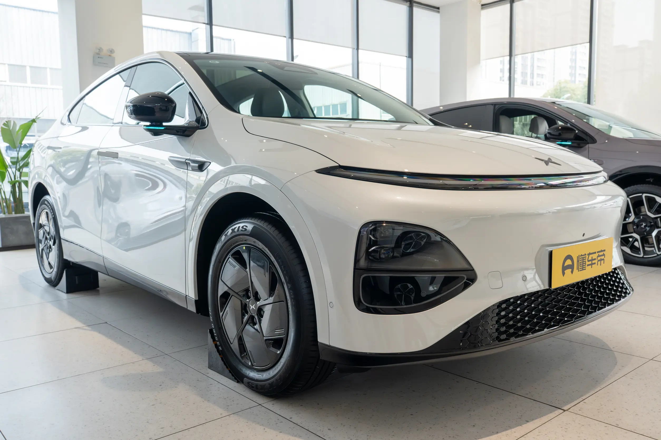 Xpeng G6: купить под заказ из Китая