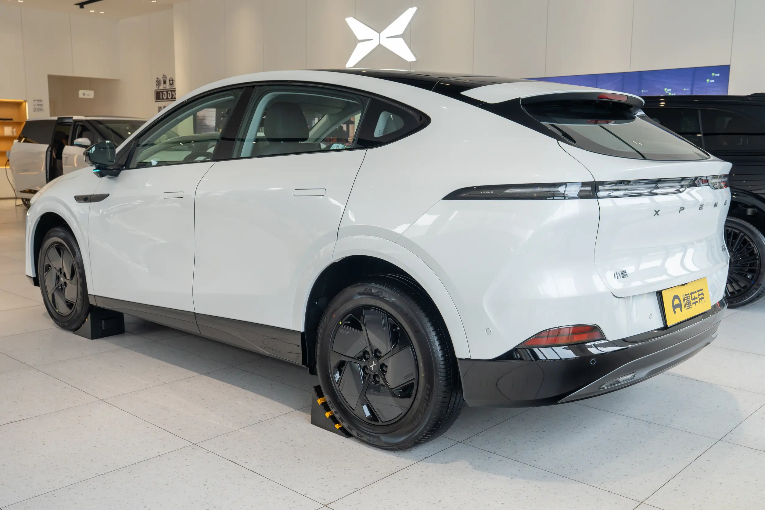 Xpeng G6: купить под заказ из Китая